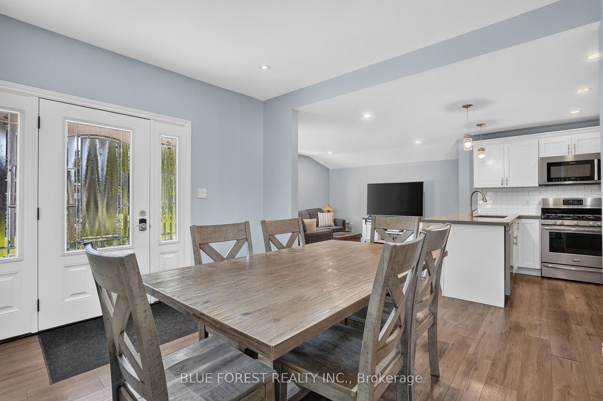 Photo 9 of 264 Furnival Road, West Elgin, Rodney — HOMEH
