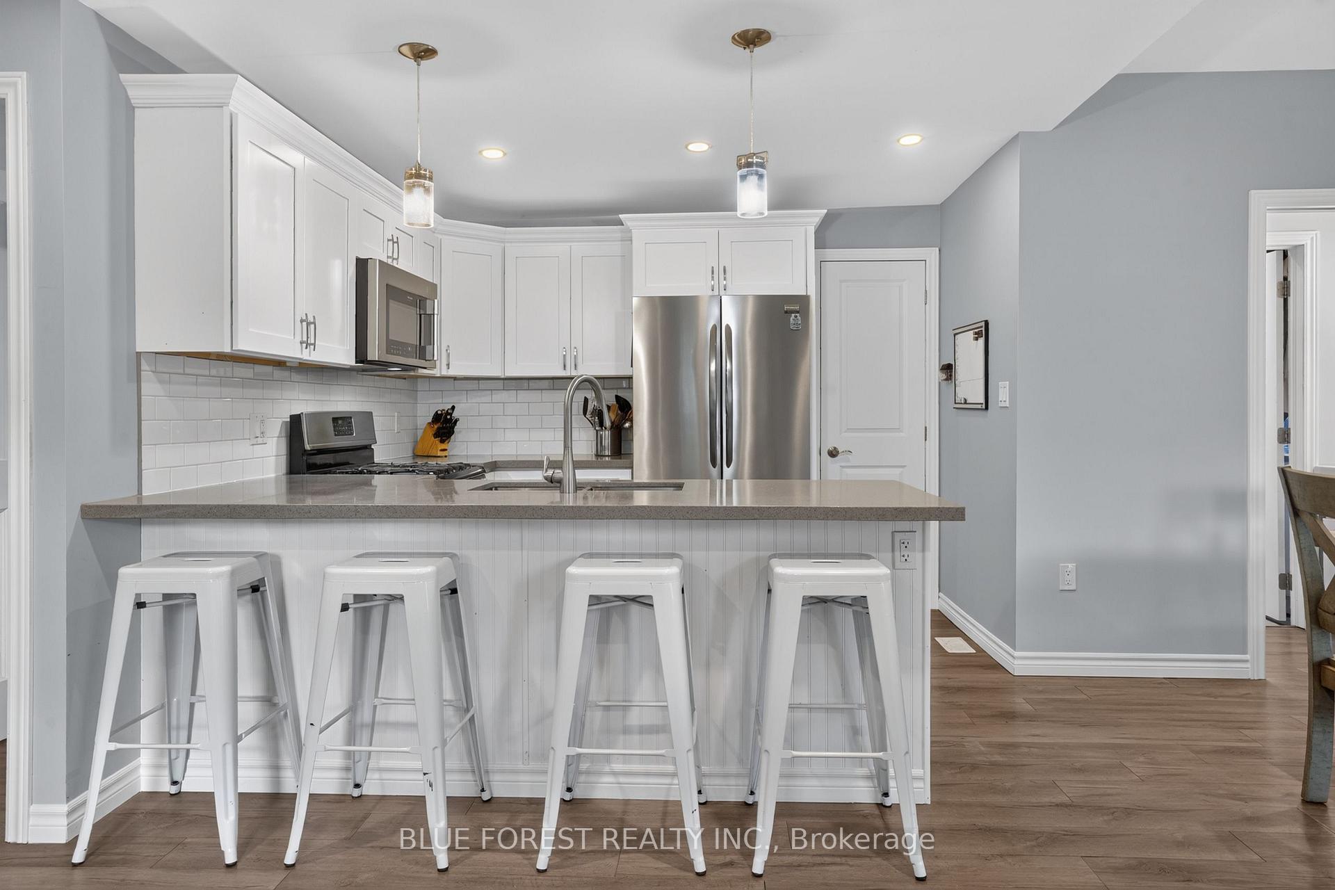 Photo 12 of 264 Furnival Road, West Elgin, Rodney — HOMEH