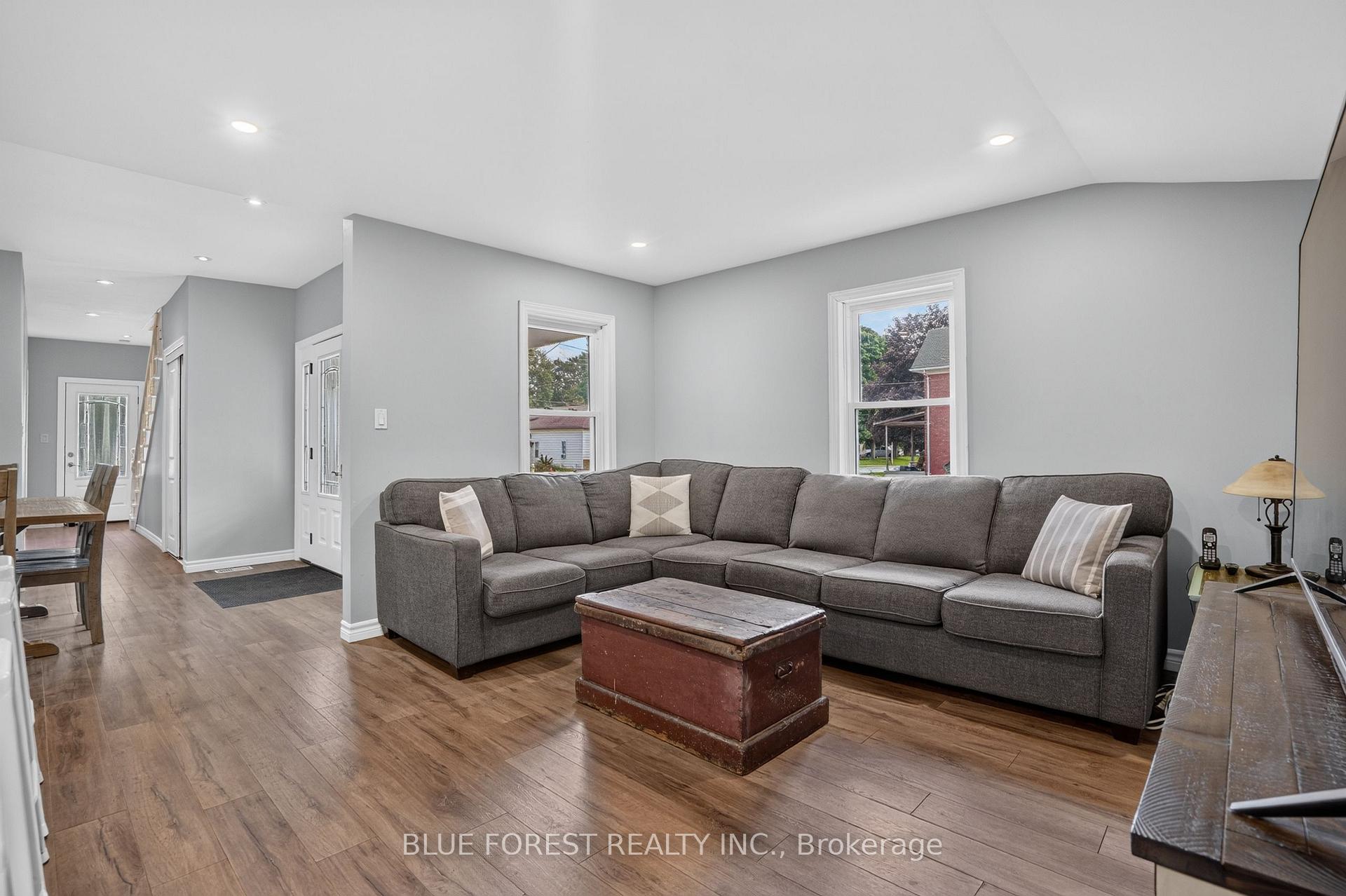 Photo 19 of 264 Furnival Road, West Elgin, Rodney — HOMEH