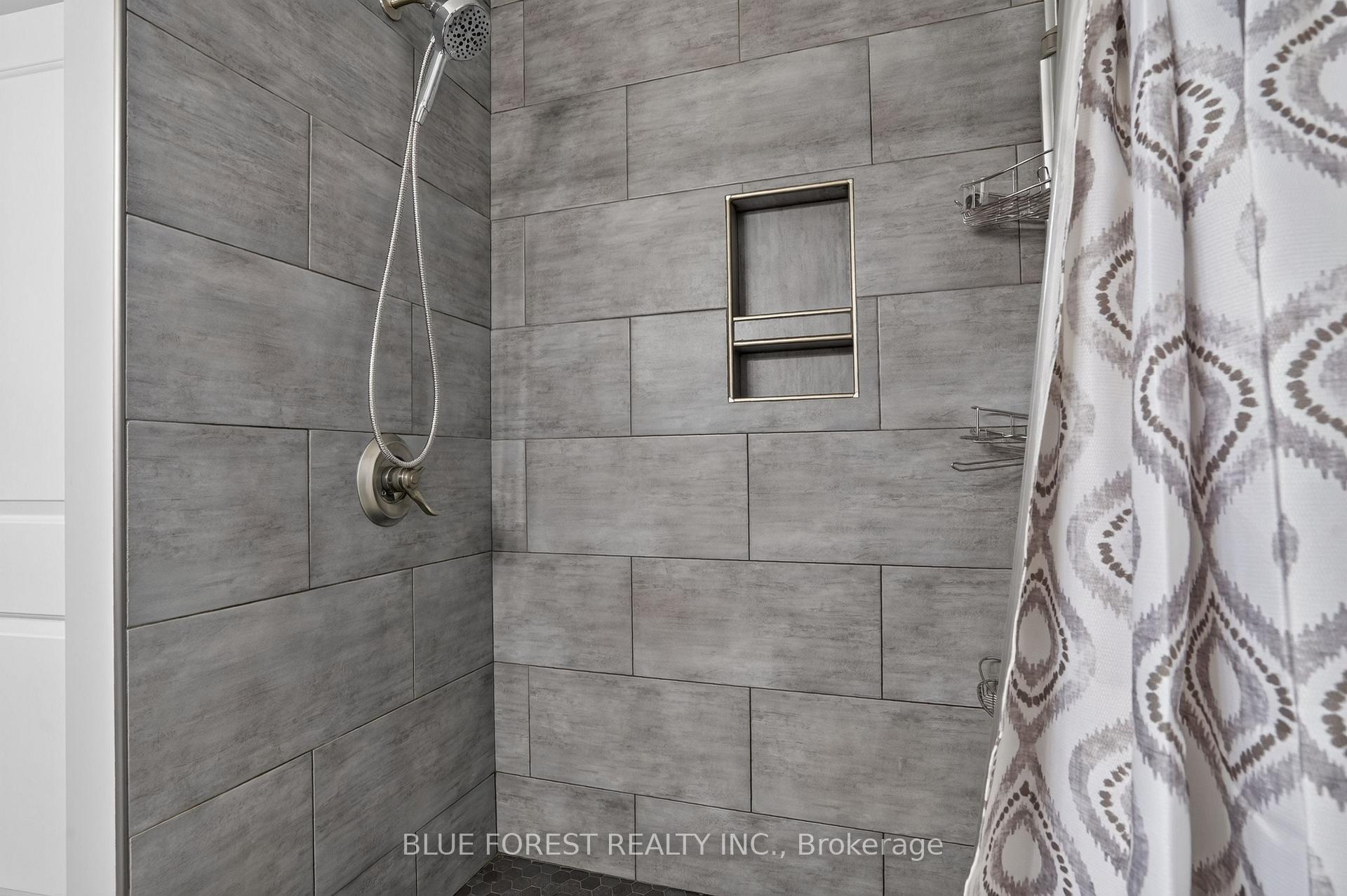 Photo 27 of 264 Furnival Road, West Elgin, Rodney — HOMEH