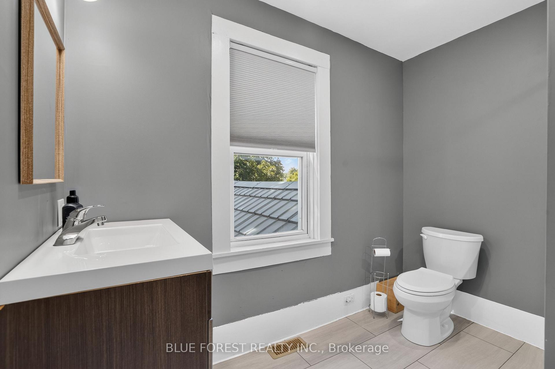Photo 41 of 264 Furnival Road, West Elgin, Rodney — HOMEH