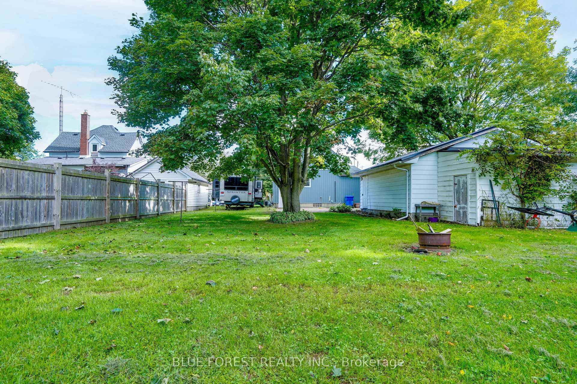 Photo 50 of 264 Furnival Road, West Elgin, Rodney — HOMEH