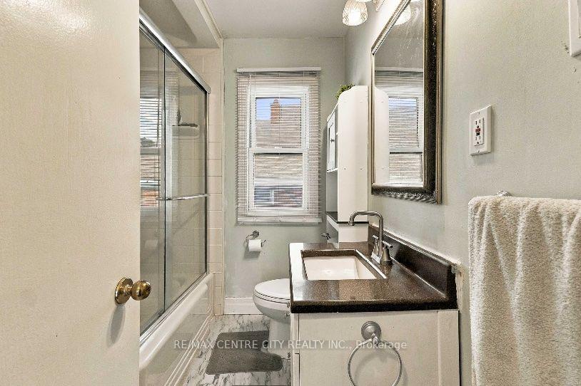 Photo 33 of 360 Hale Street, London, East N — HOMEH