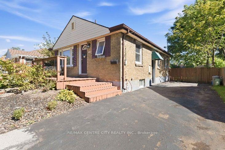 Photo 71 of 360 Hale Street, London, East N — HOMEH