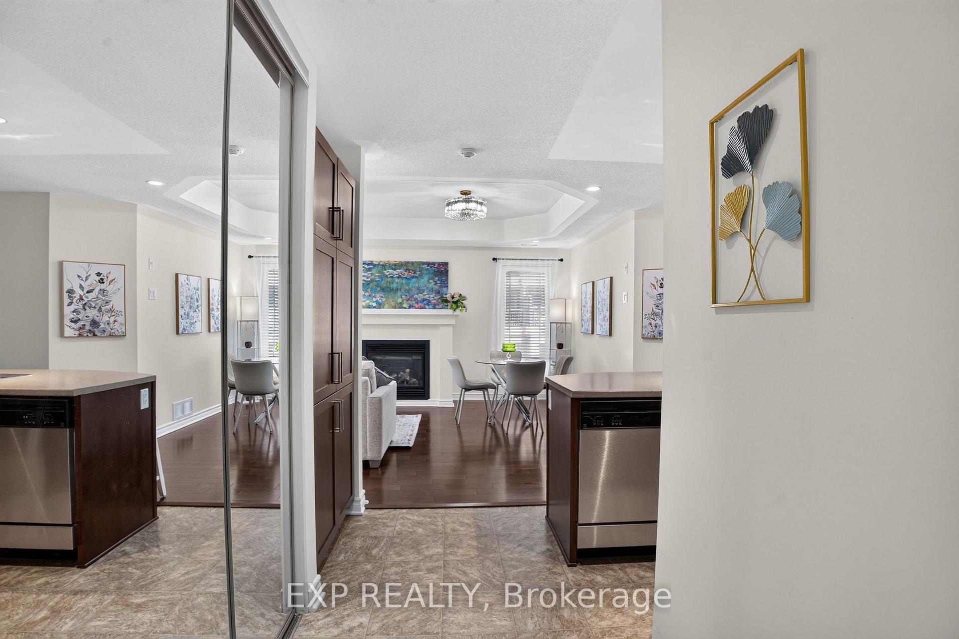 Photo 3 of Unit 4, 385 Paseo Private, Ottawa, Centrepointe — HOMEH