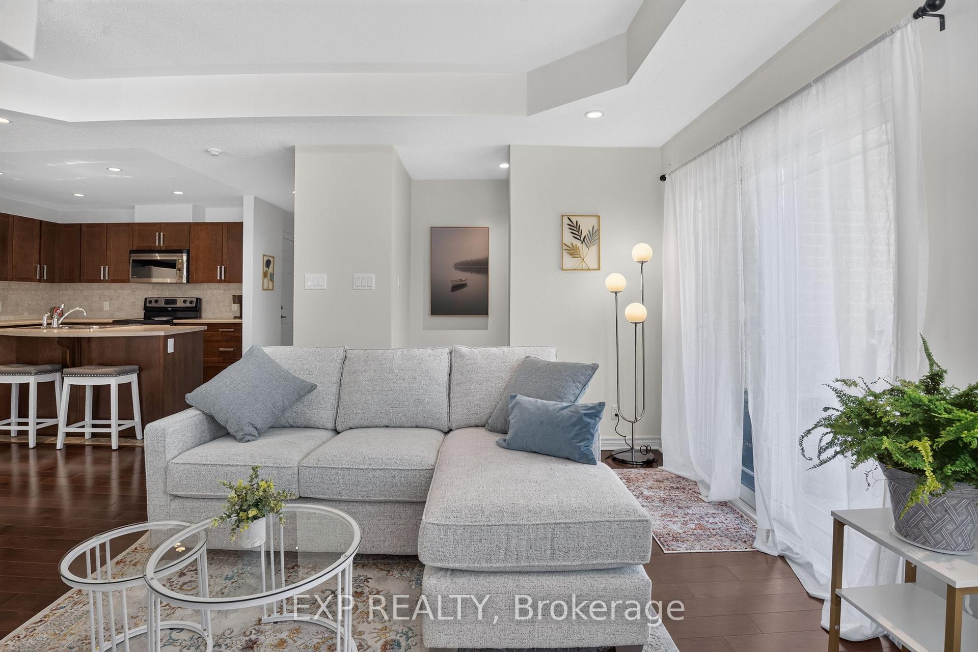 Photo 7 of Unit 4, 385 Paseo Private, Ottawa, Centrepointe — HOMEH