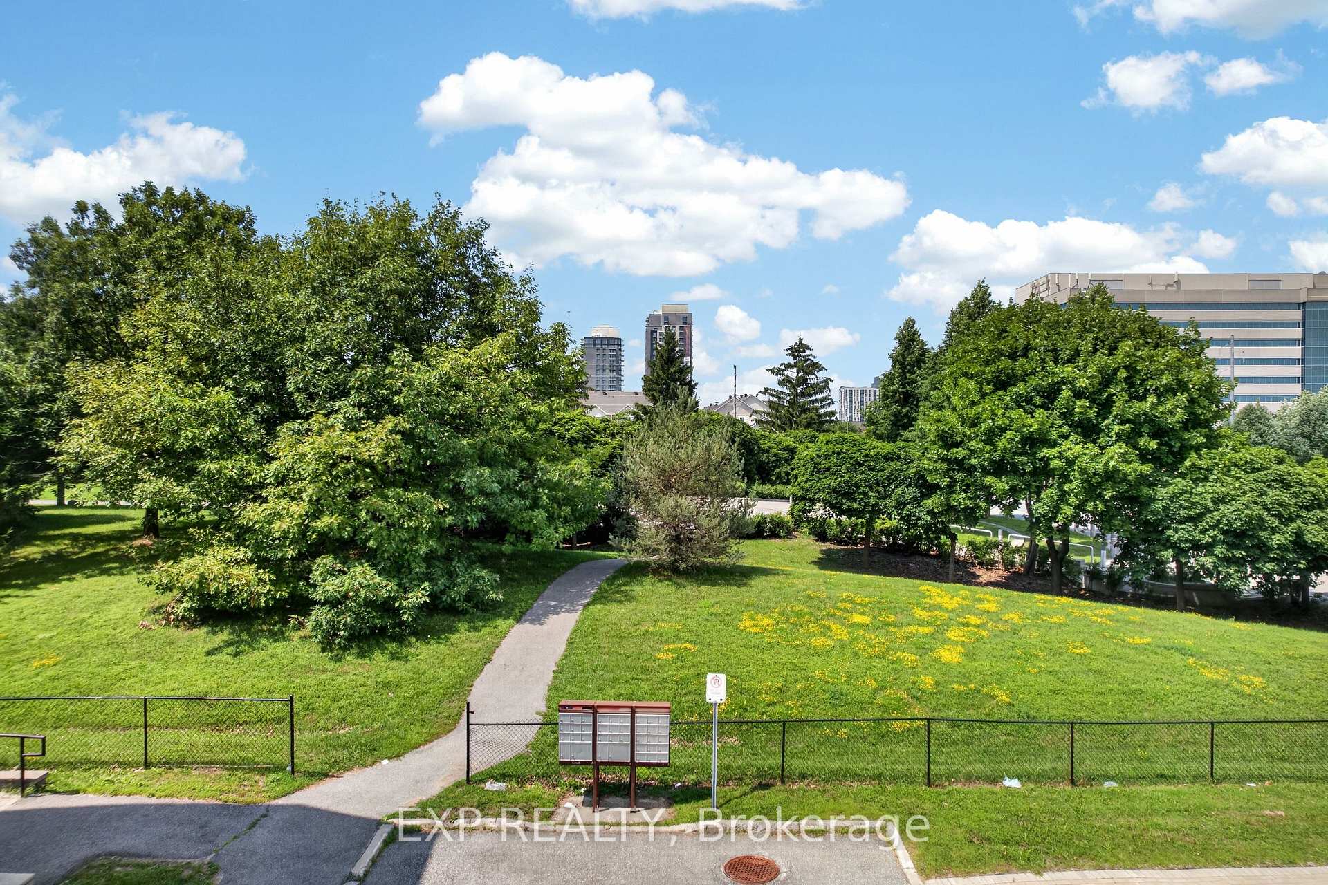 Photo 25 of Unit 4, 385 Paseo Private, Ottawa, Centrepointe — HOMEH