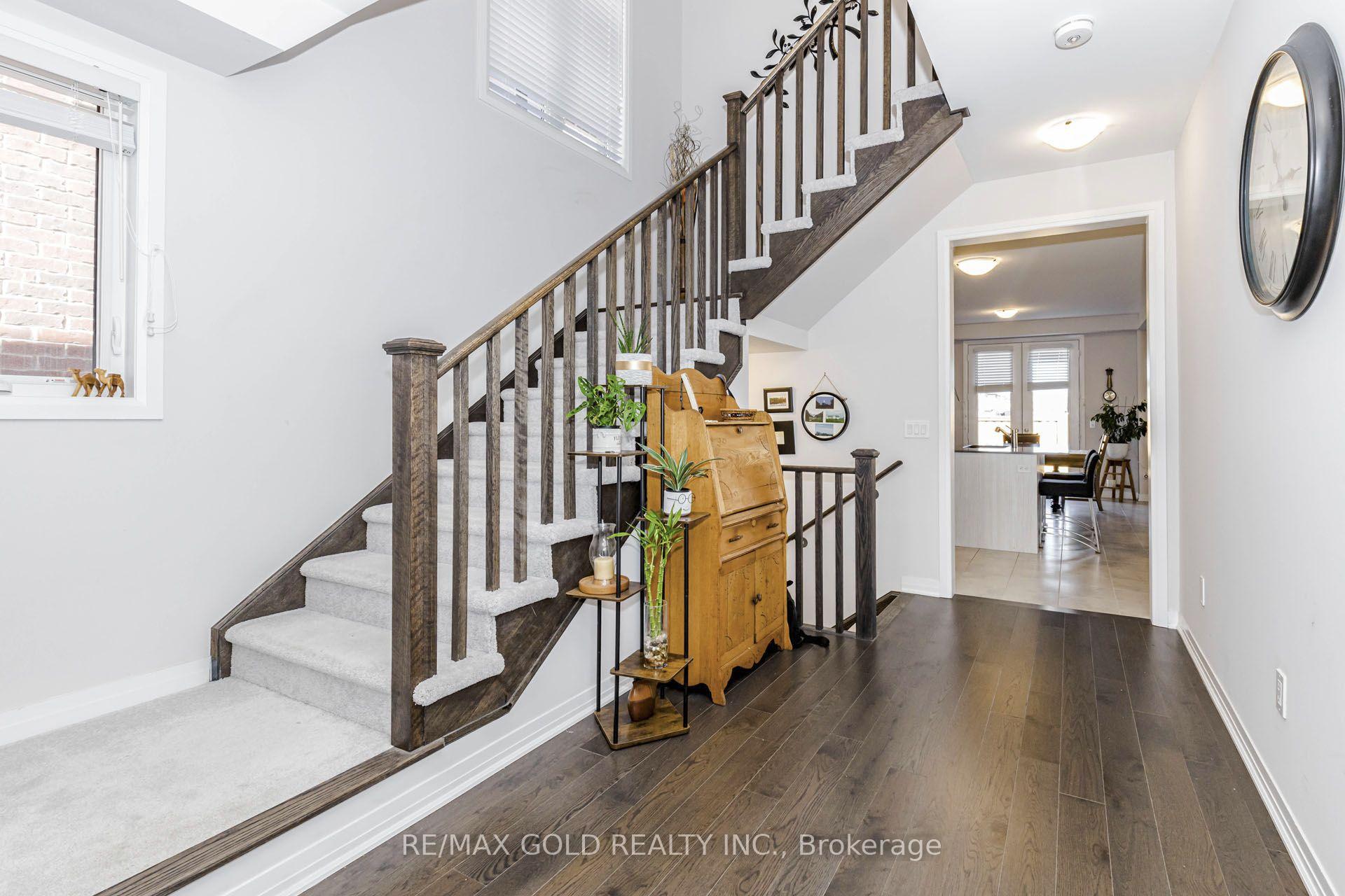 Photo 8 of 184 Leslie Davis Street, North Dumfries, Ayr — HOMEH