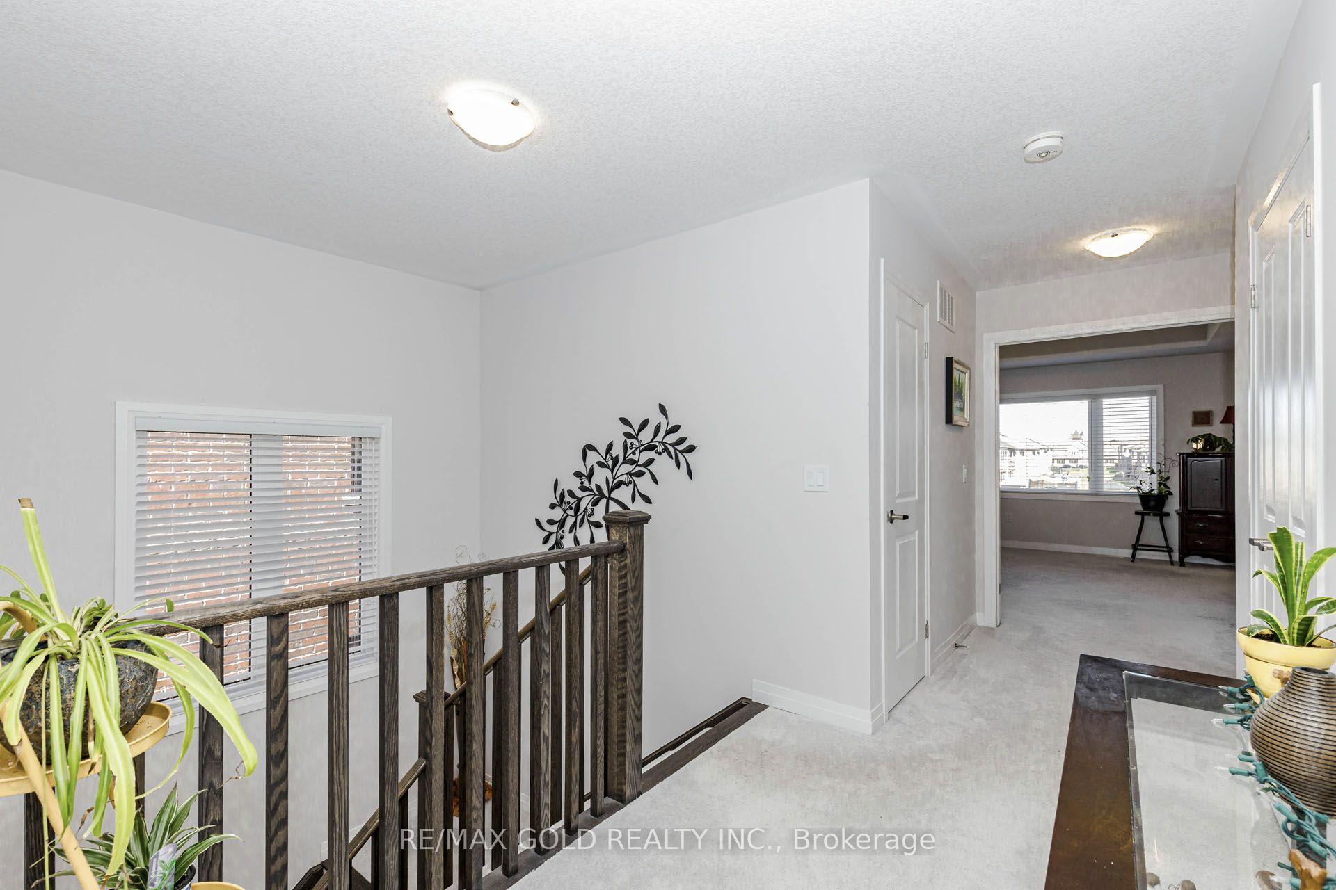 Photo 17 of 184 Leslie Davis Street, North Dumfries, Ayr — HOMEH