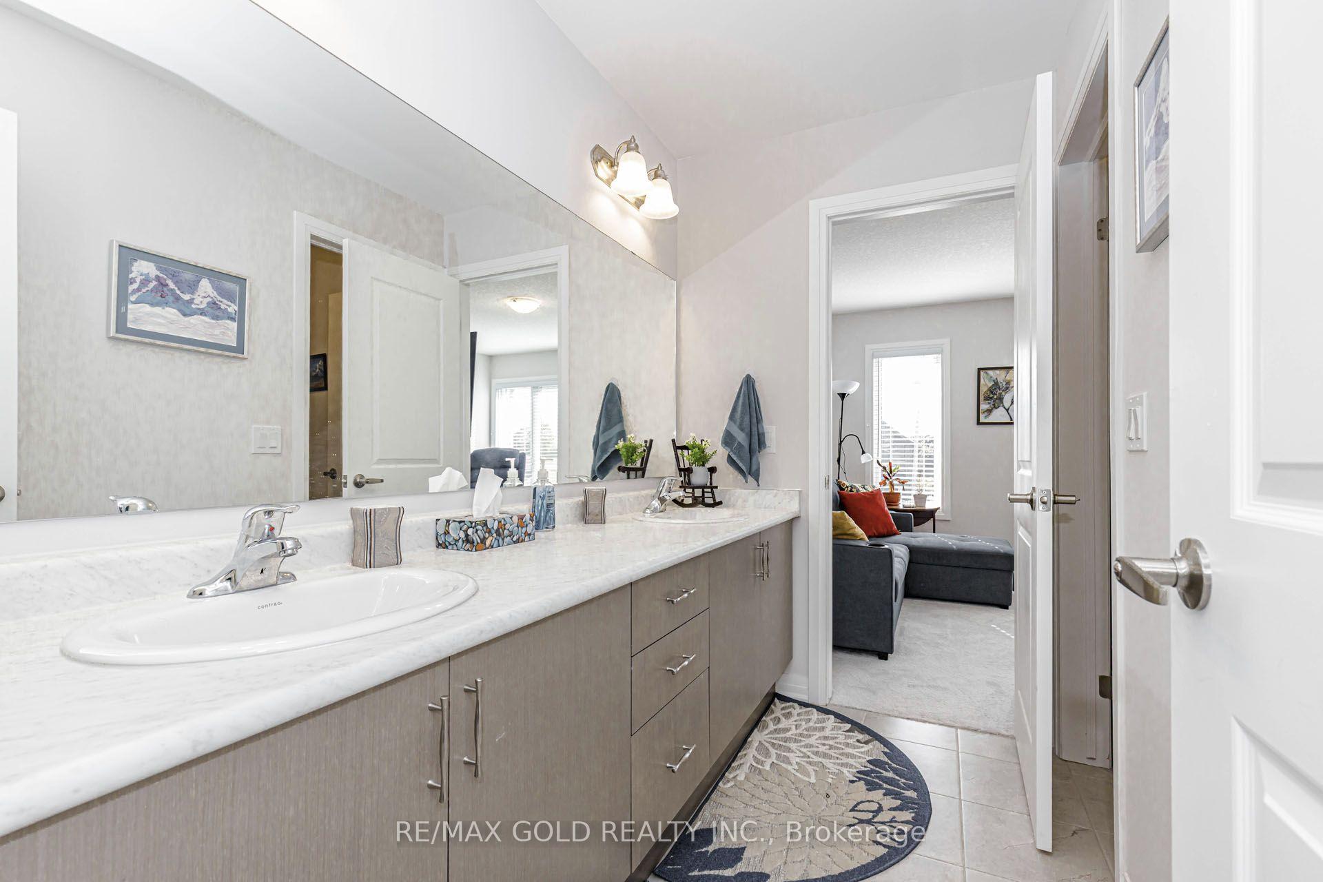 Photo 31 of 184 Leslie Davis Street, North Dumfries, Ayr — HOMEH