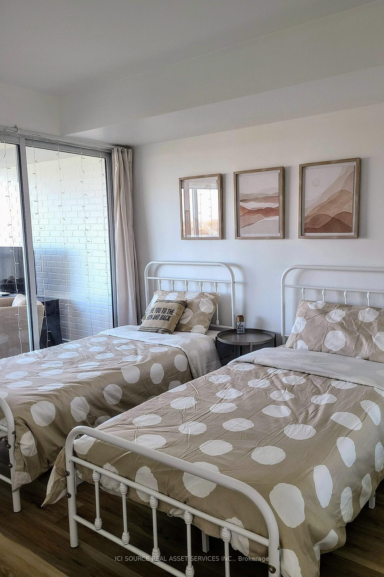 Photo 9 of Unit 611, 219 Fort York Boulevard, Toronto, Niagara — HOMEH