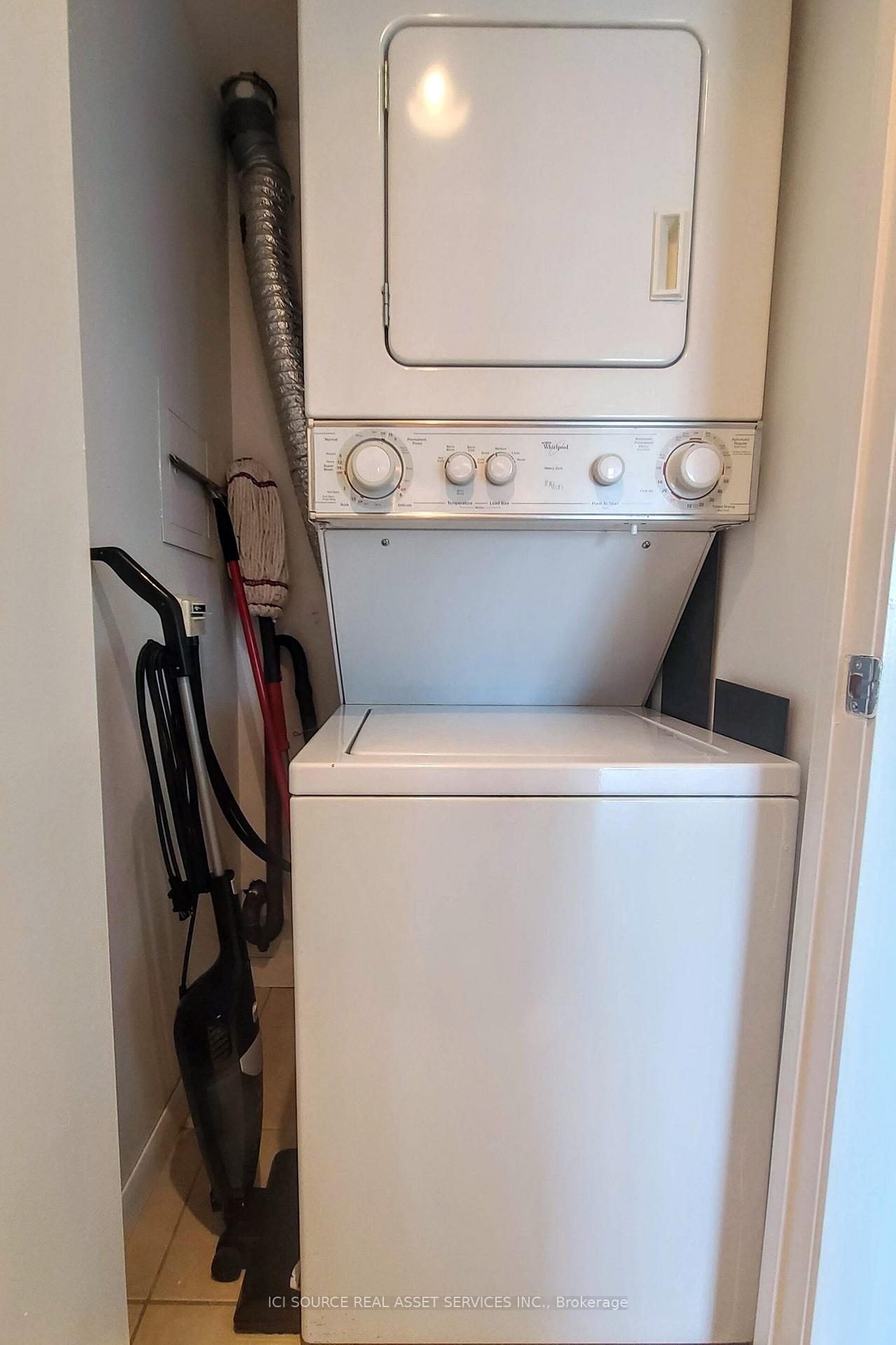 Photo 24 of Unit 611, 219 Fort York Boulevard, Toronto, Niagara — HOMEH