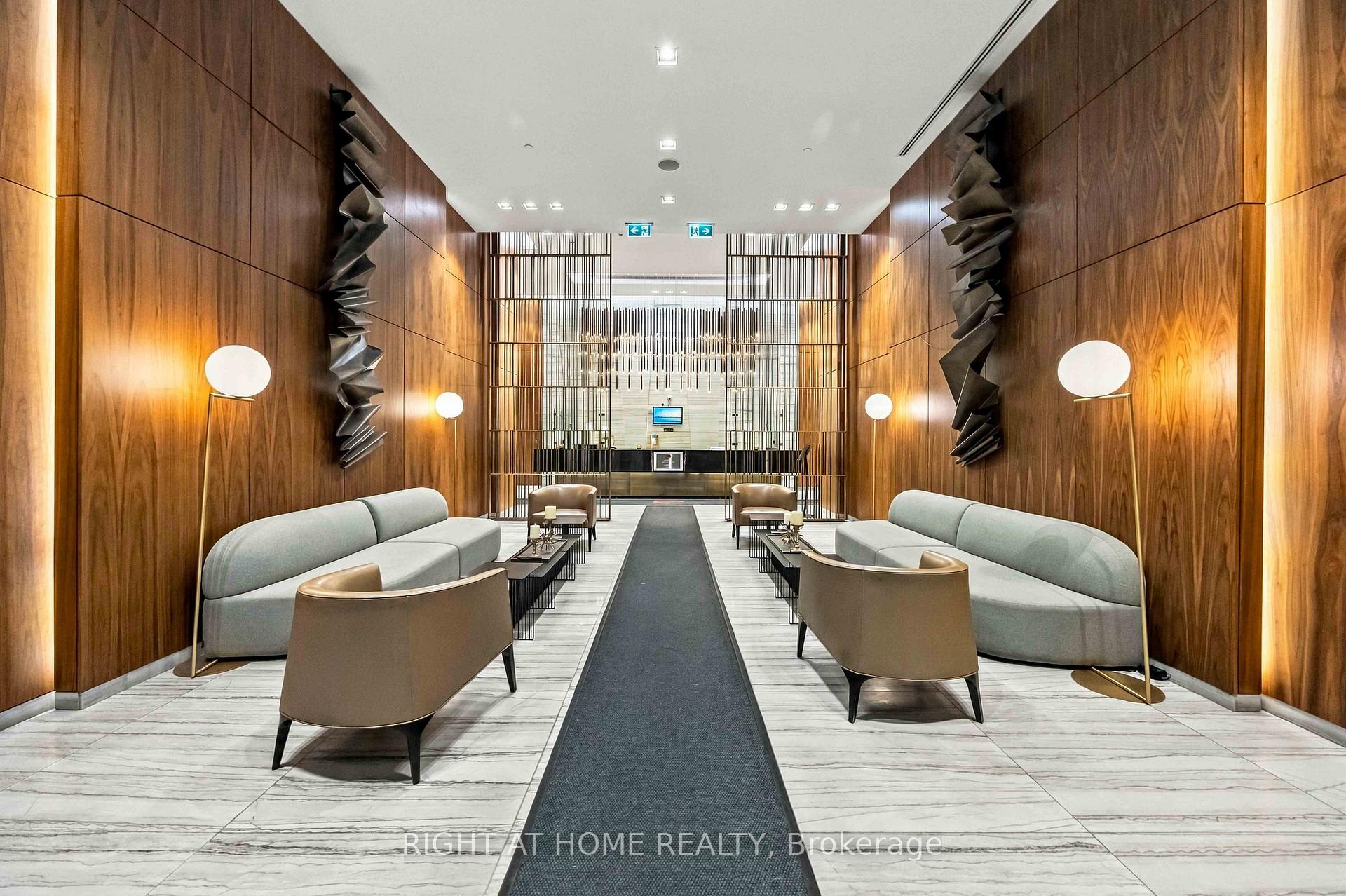 Photo 2 of Unit 5002, 8 Eglinton Avenue E, Toronto, Mount Pleasant West — HOMEH