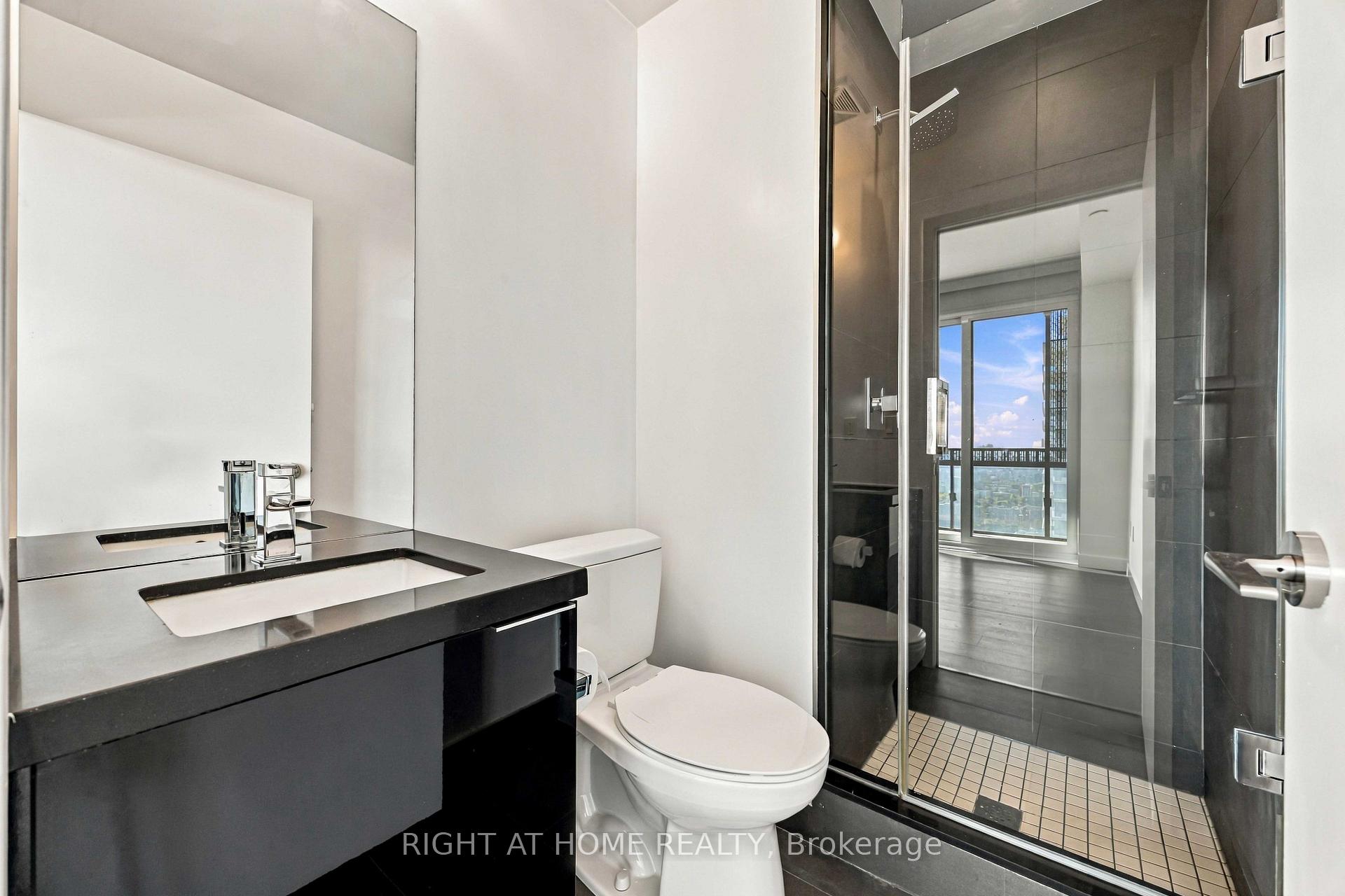 Photo 17 of Unit 5002, 8 Eglinton Avenue E, Toronto, Mount Pleasant West — HOMEH