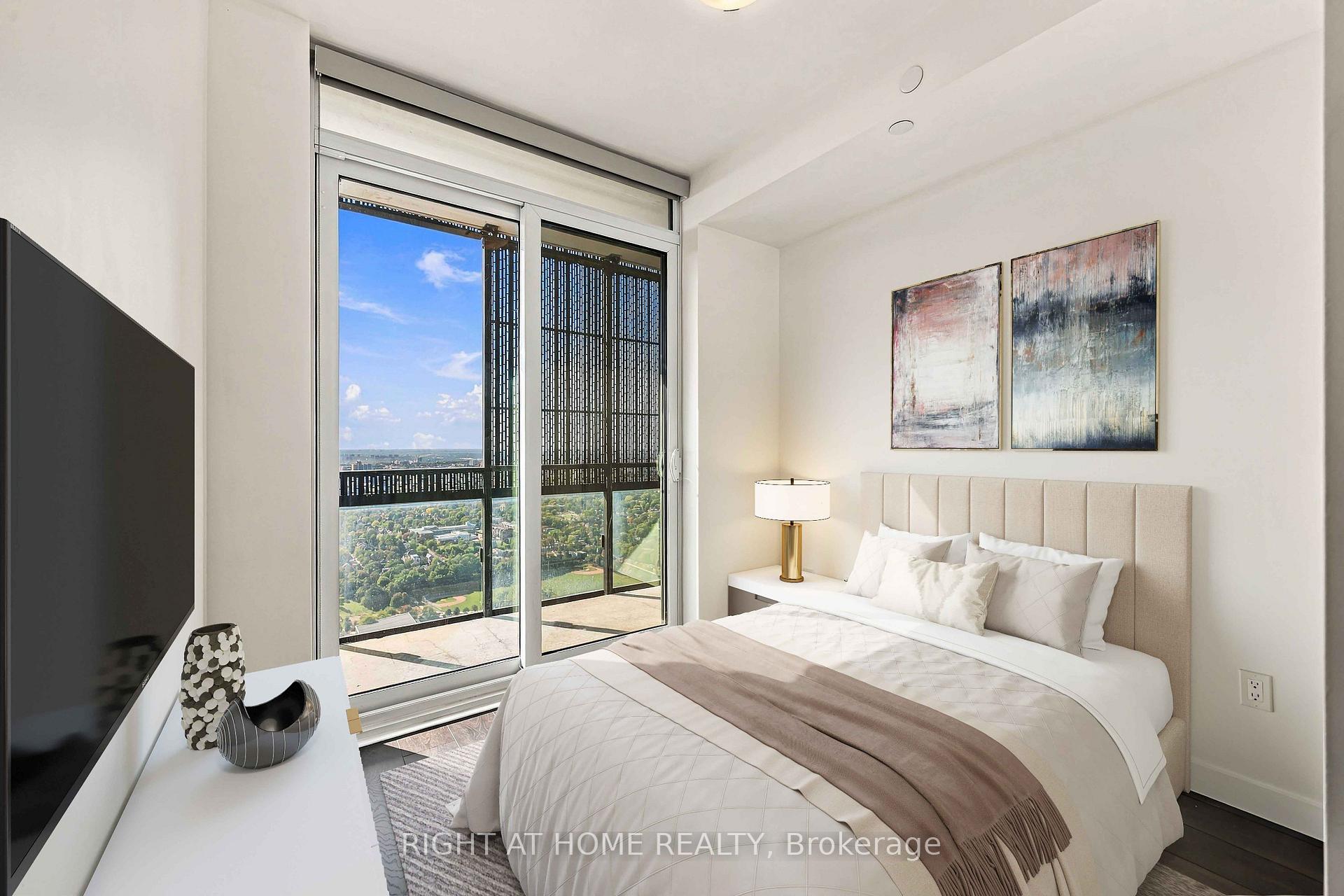 Photo 18 of Unit 5002, 8 Eglinton Avenue E, Toronto, Mount Pleasant West — HOMEH
