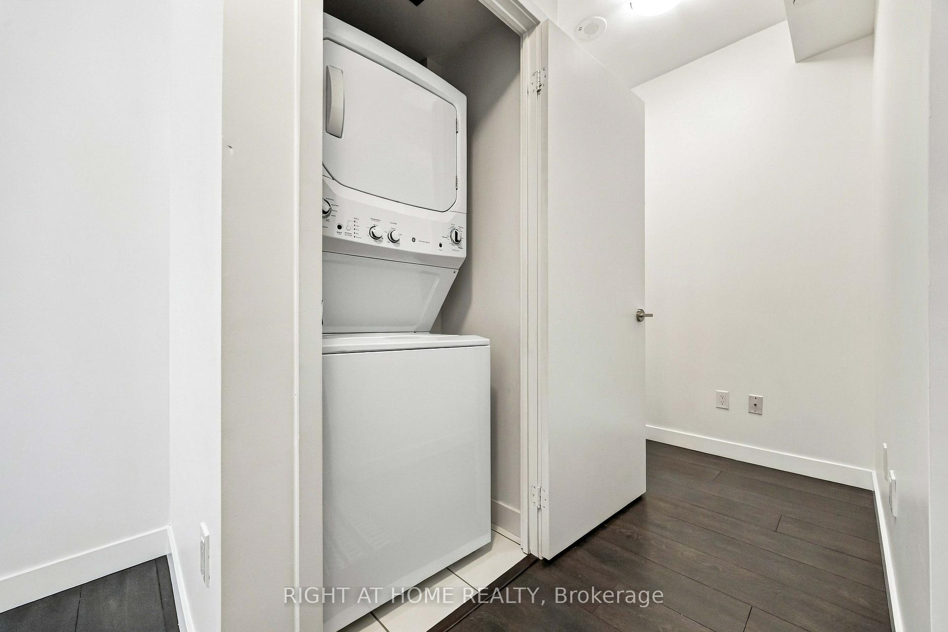 Photo 22 of Unit 5002, 8 Eglinton Avenue E, Toronto, Mount Pleasant West — HOMEH