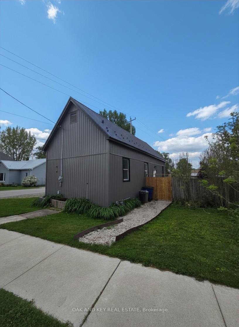 Photo of 22933 Hagerty Road