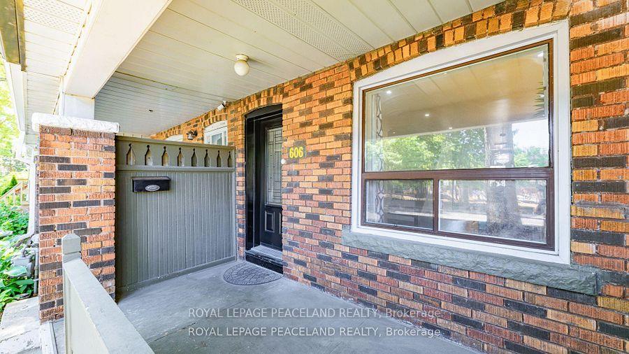 Photo 3 of 606 Coxwell Avenue, Toronto, Greenwood-Coxwell — HOMEH