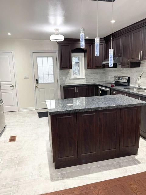 Photo 7 of 606 Coxwell Avenue, Toronto, Greenwood-Coxwell — HOMEH