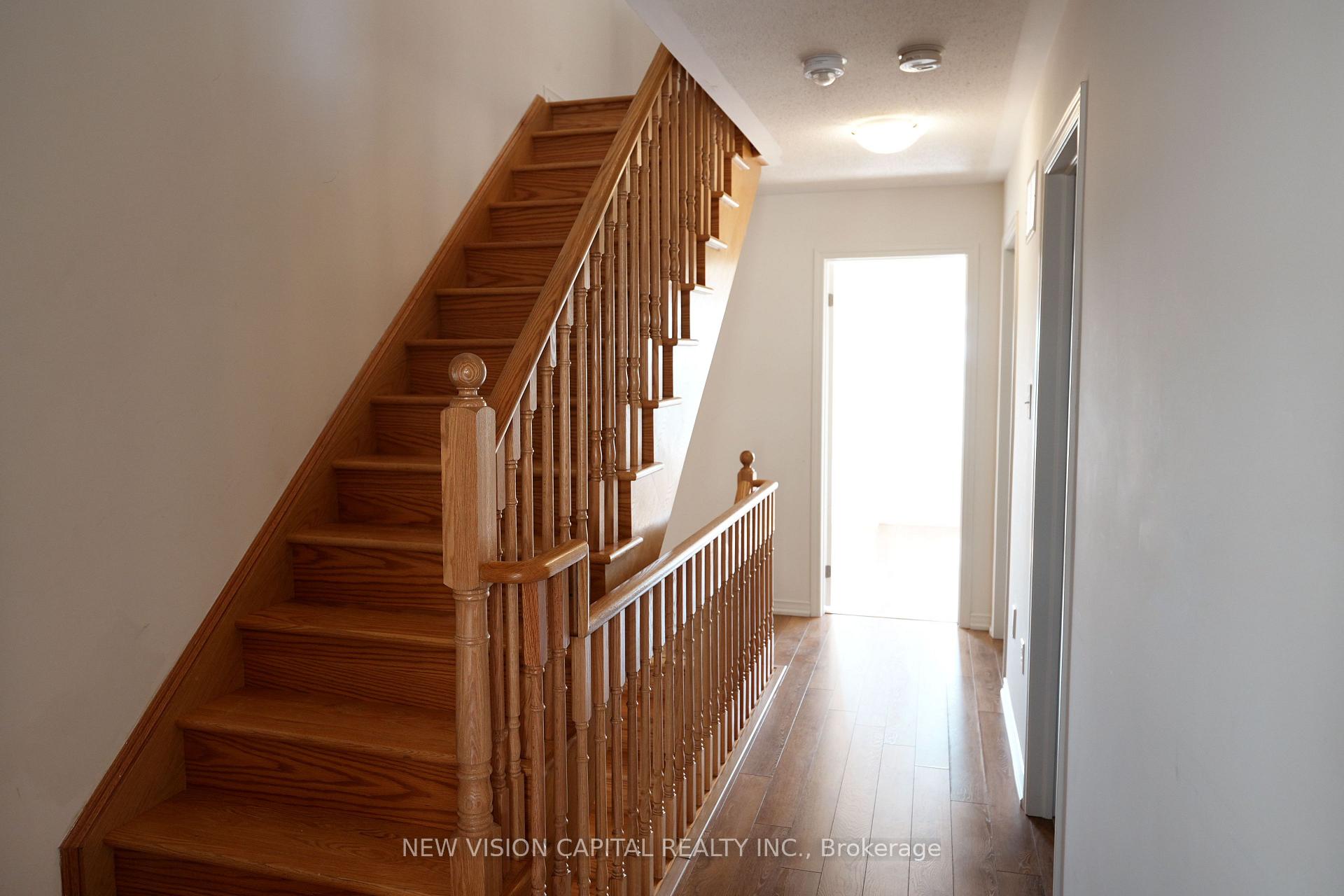 Photo 9 of 2298 Chevron Prince Path, Oshawa, Windfields — HOMEH
