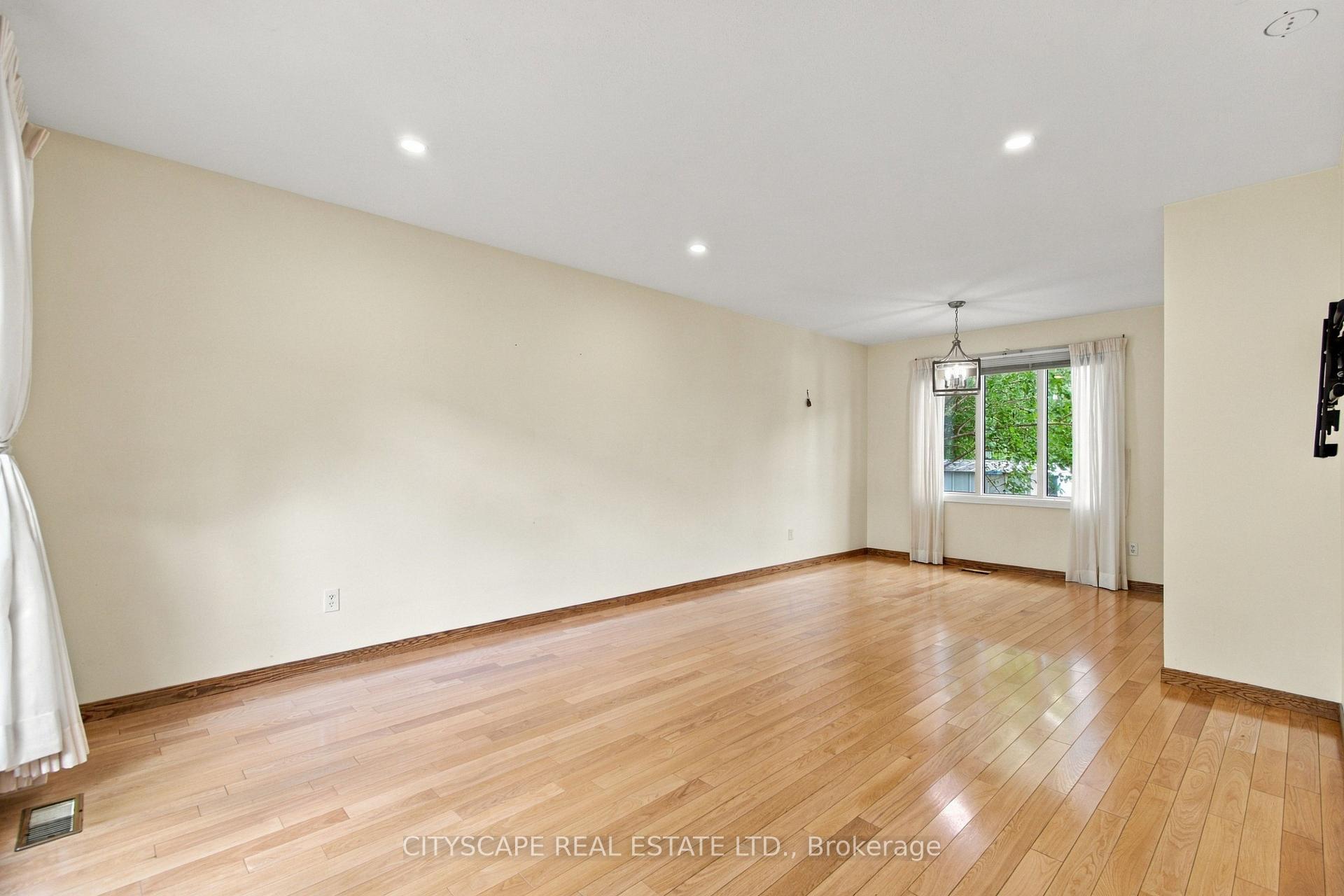 Photo 13 of 9966 Asgard Road, Windsor — HOMEH