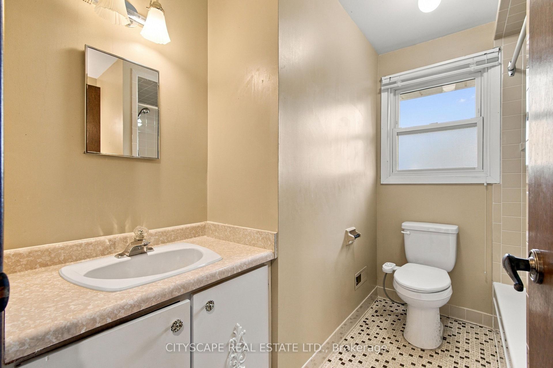 Photo 22 of 9966 Asgard Road, Windsor — HOMEH