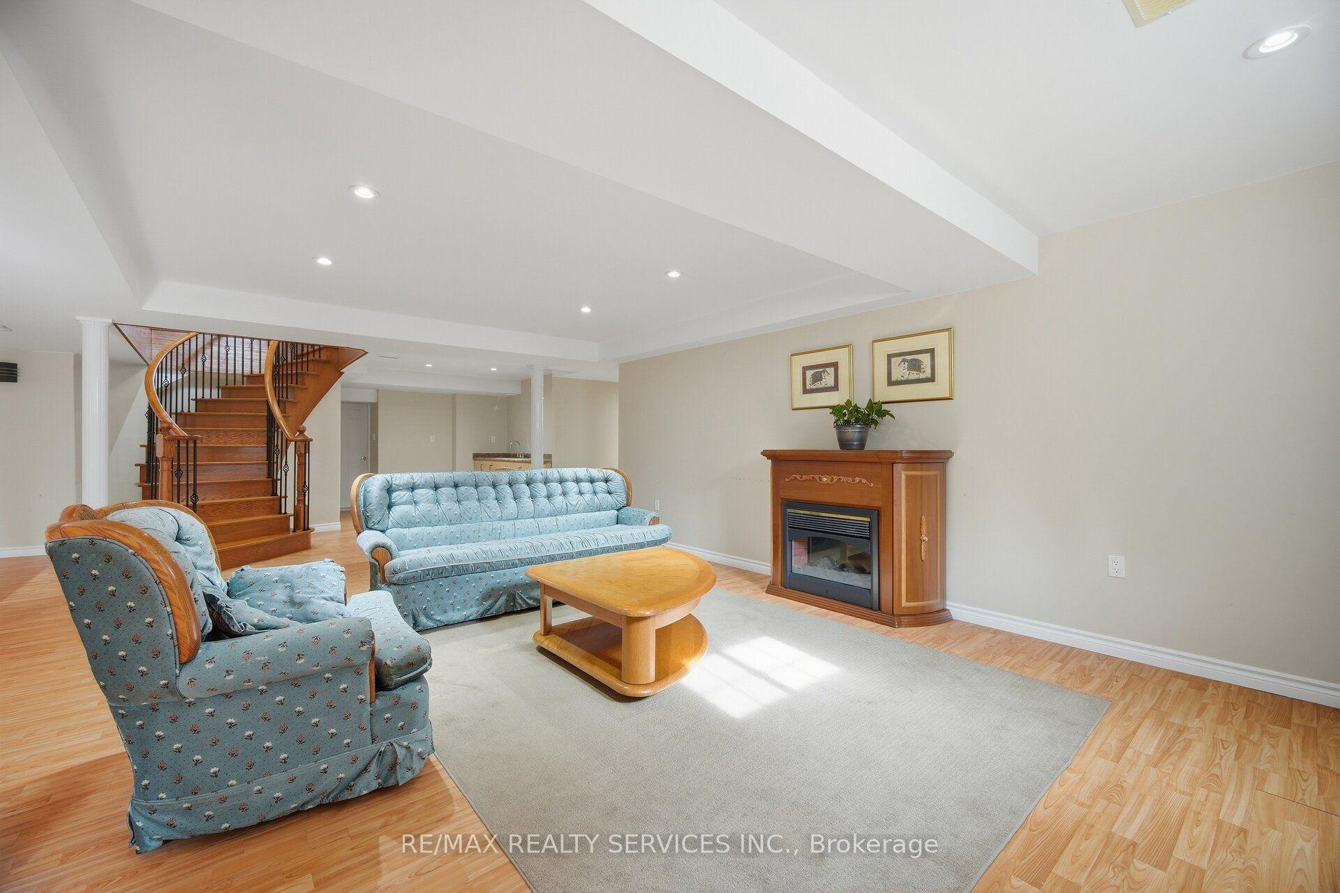 Photo 73 of 8910 Creditview Road, Brampton, Credit Valley — HOMEH
