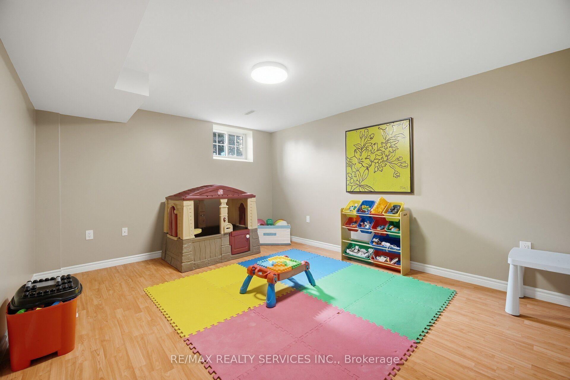 Photo 77 of 8910 Creditview Road, Brampton, Credit Valley — HOMEH