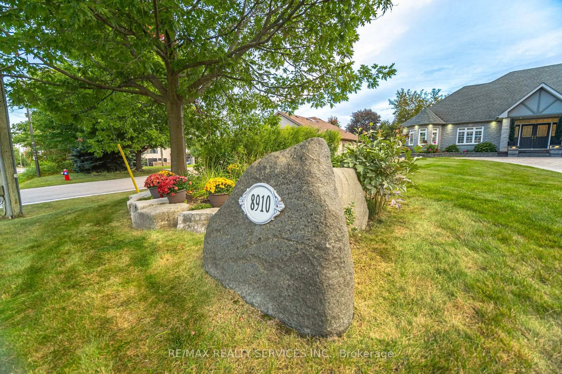 Photo 36 of 8910 Creditview Road, Brampton, Credit Valley — HOMEH