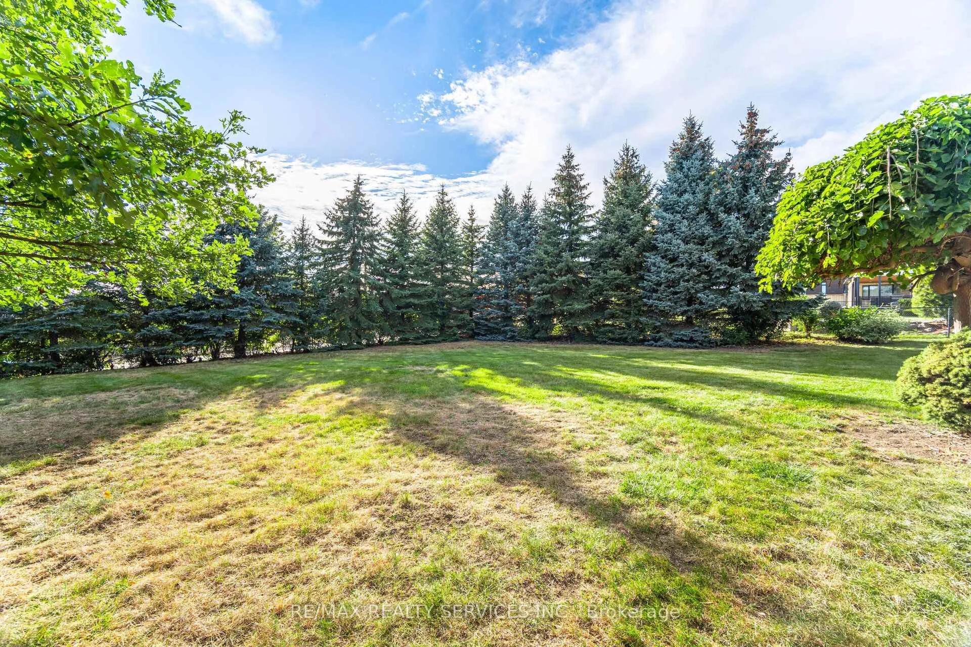 Photo 40 of 8910 Creditview Road, Brampton, Credit Valley — HOMEH
