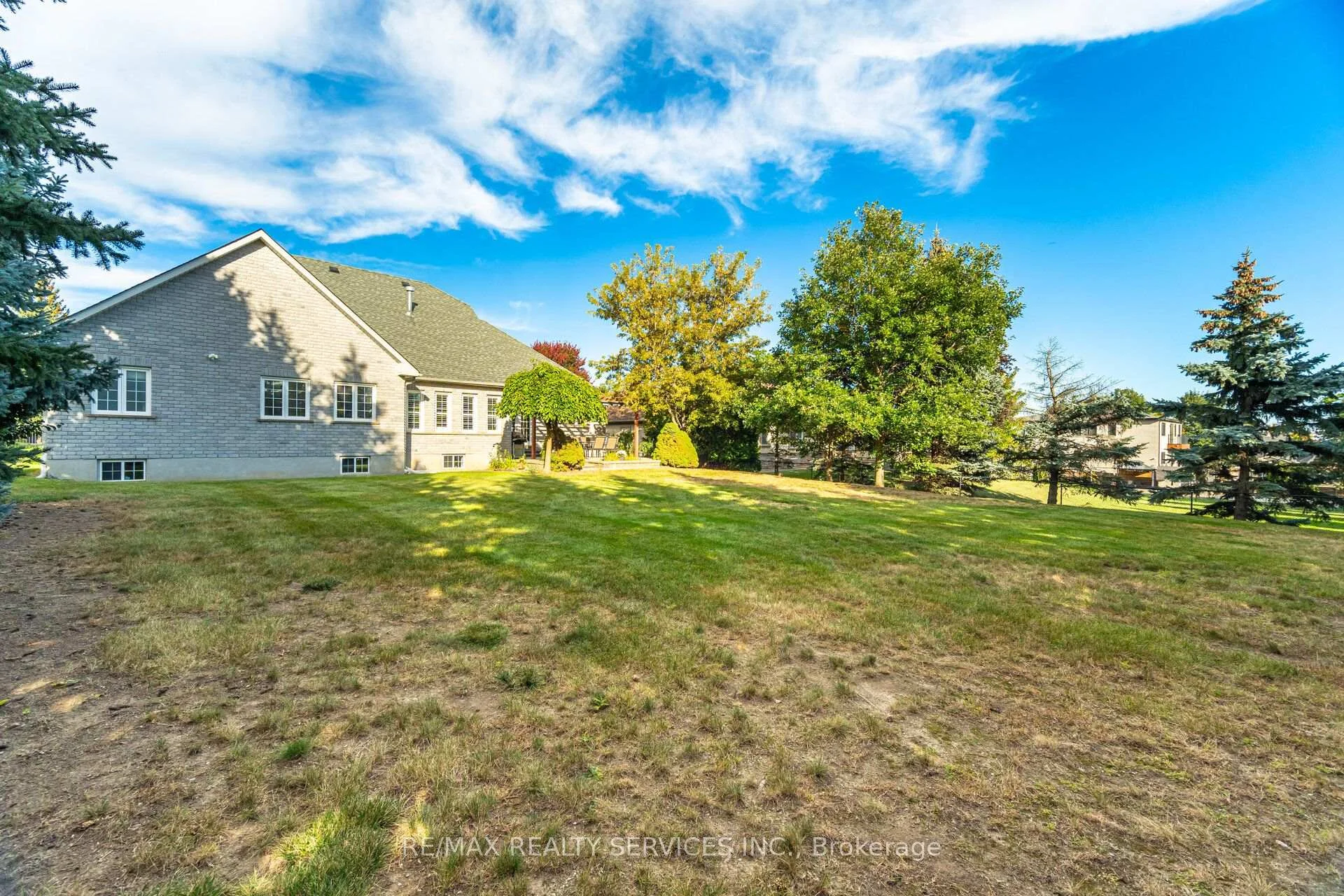 Photo 43 of 8910 Creditview Road, Brampton, Credit Valley — HOMEH
