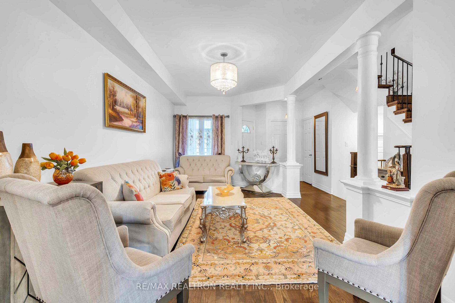 Photo 8 of 36 Edgemont Court, Richmond Hill, Westbrook — HOMEH