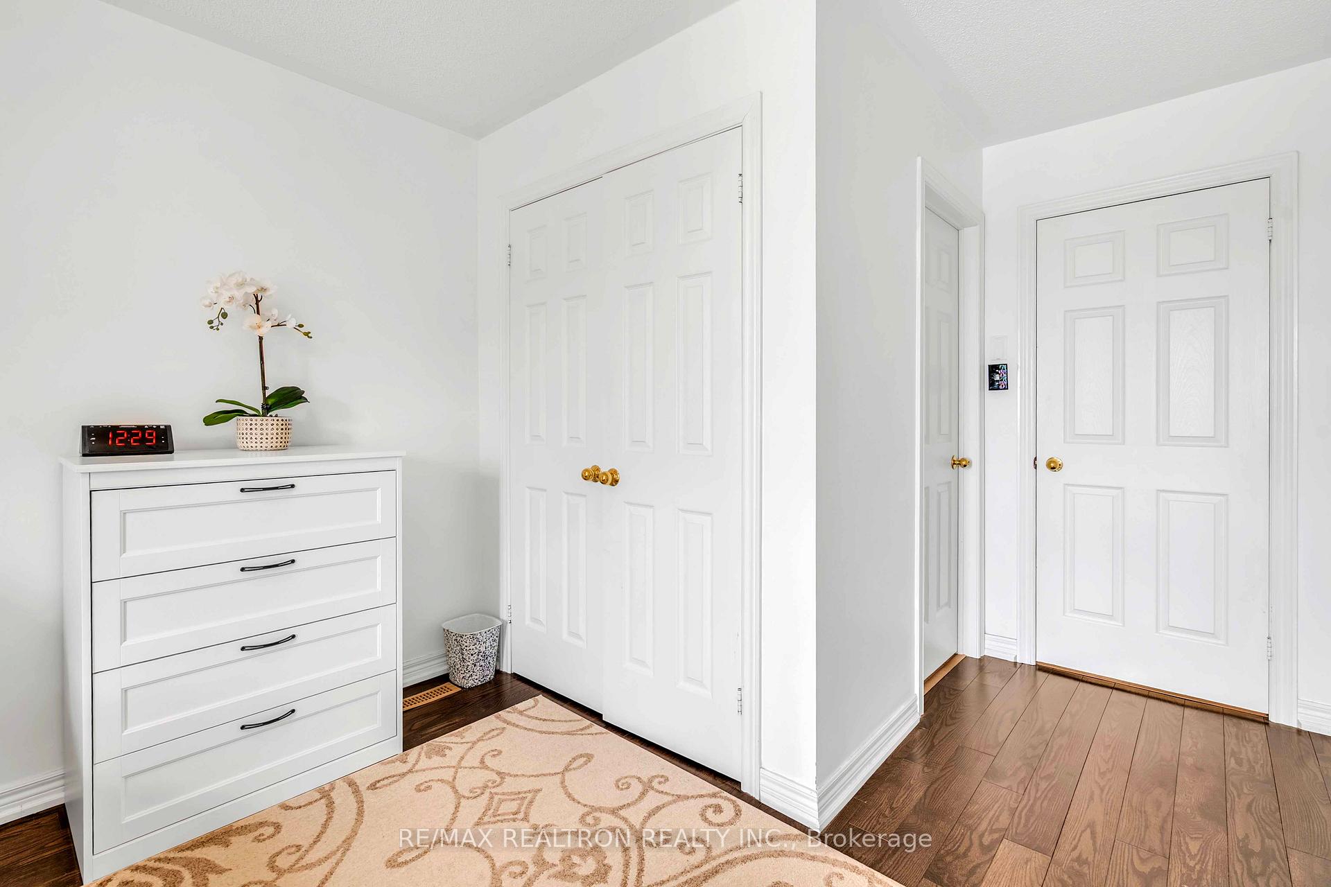 Photo 21 of 36 Edgemont Court, Richmond Hill, Westbrook — HOMEH