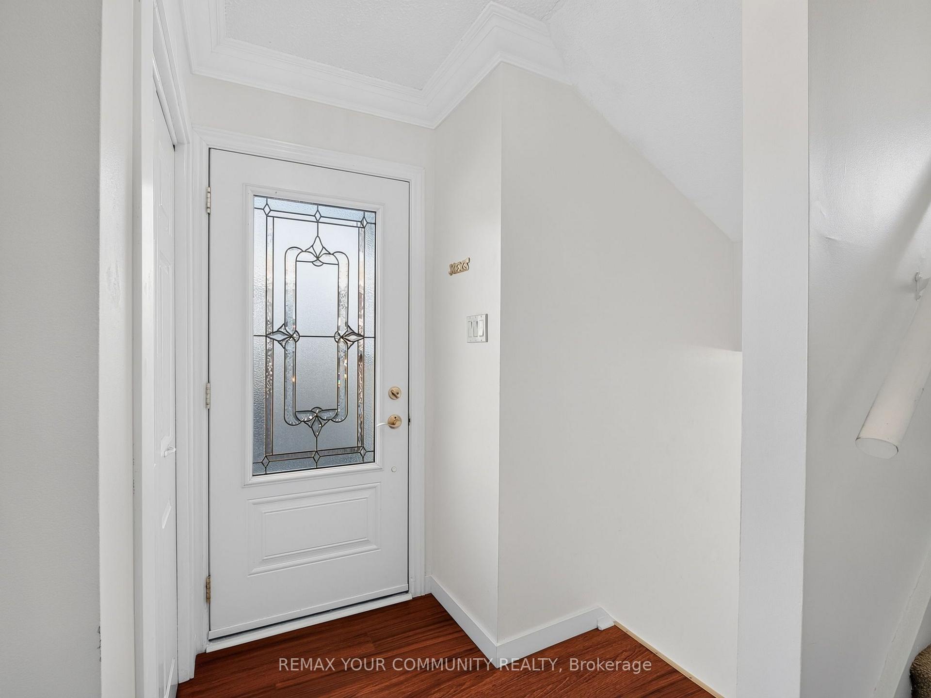 Photo 4 of 37 Coxworth Crescent, Scarborough, Malvern — HOMEH