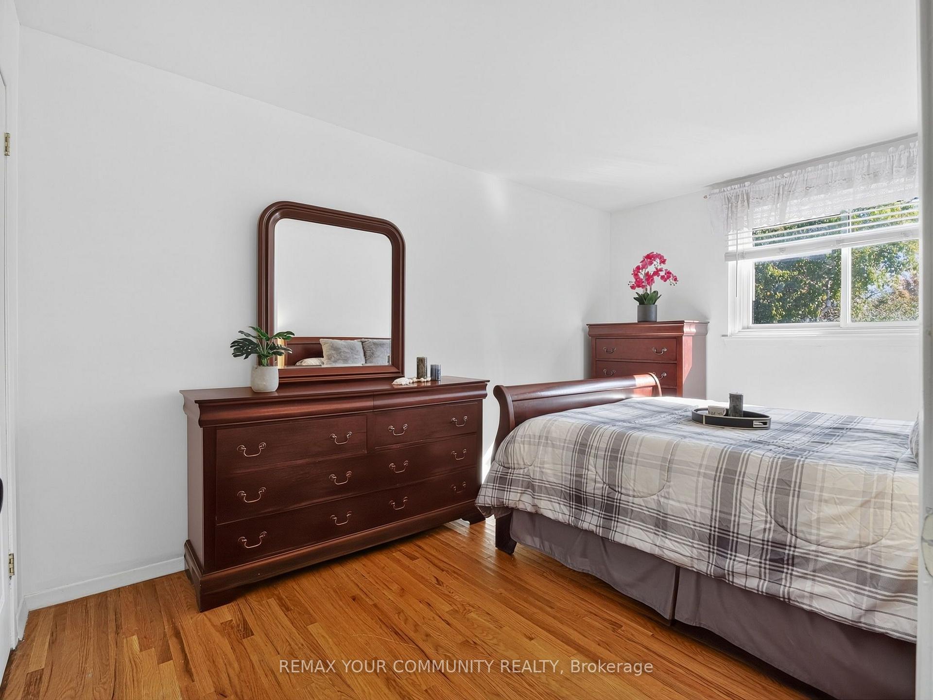Photo 18 of 37 Coxworth Crescent, Scarborough, Malvern — HOMEH