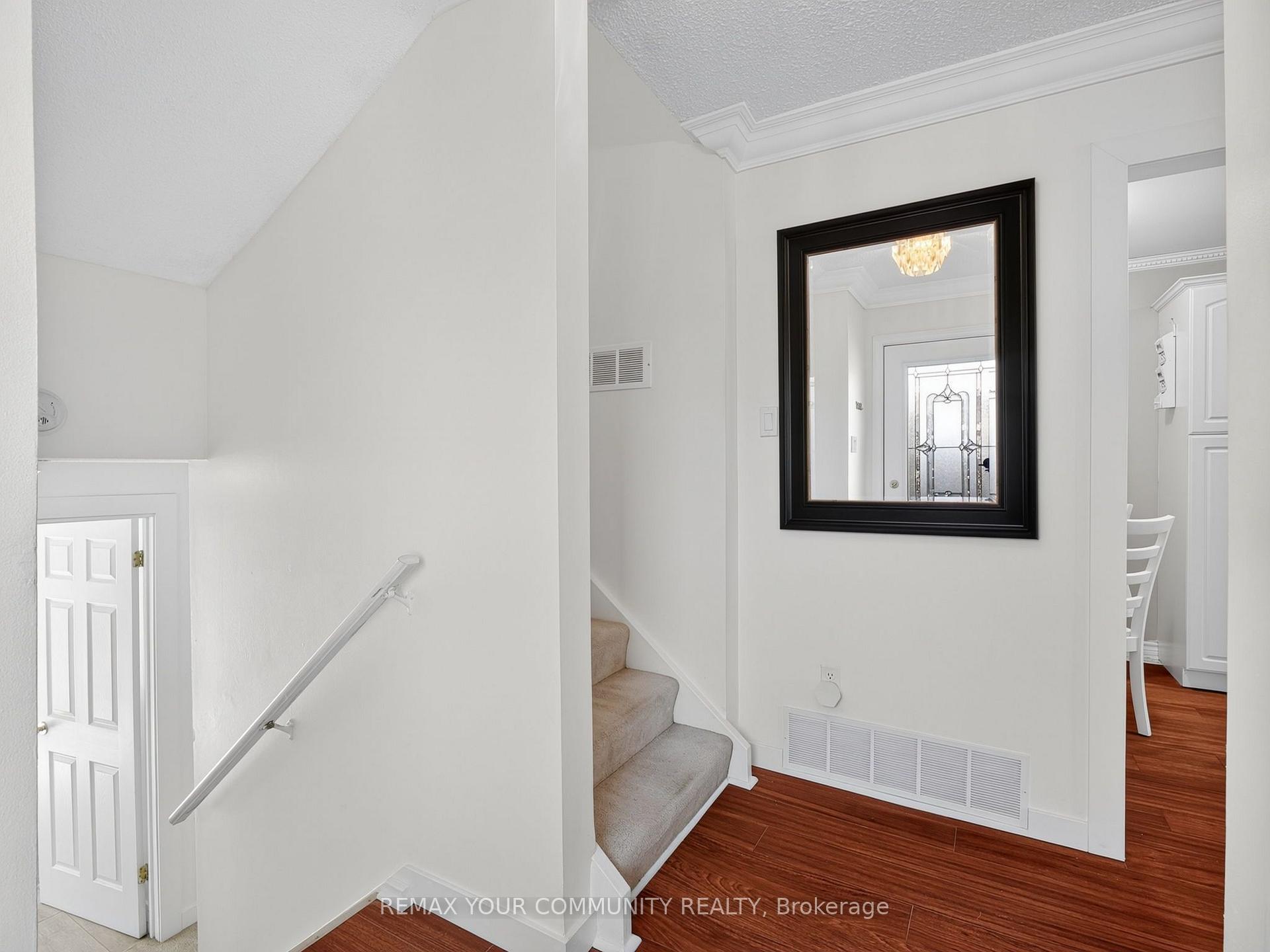 Photo 23 of 37 Coxworth Crescent, Scarborough, Malvern — HOMEH