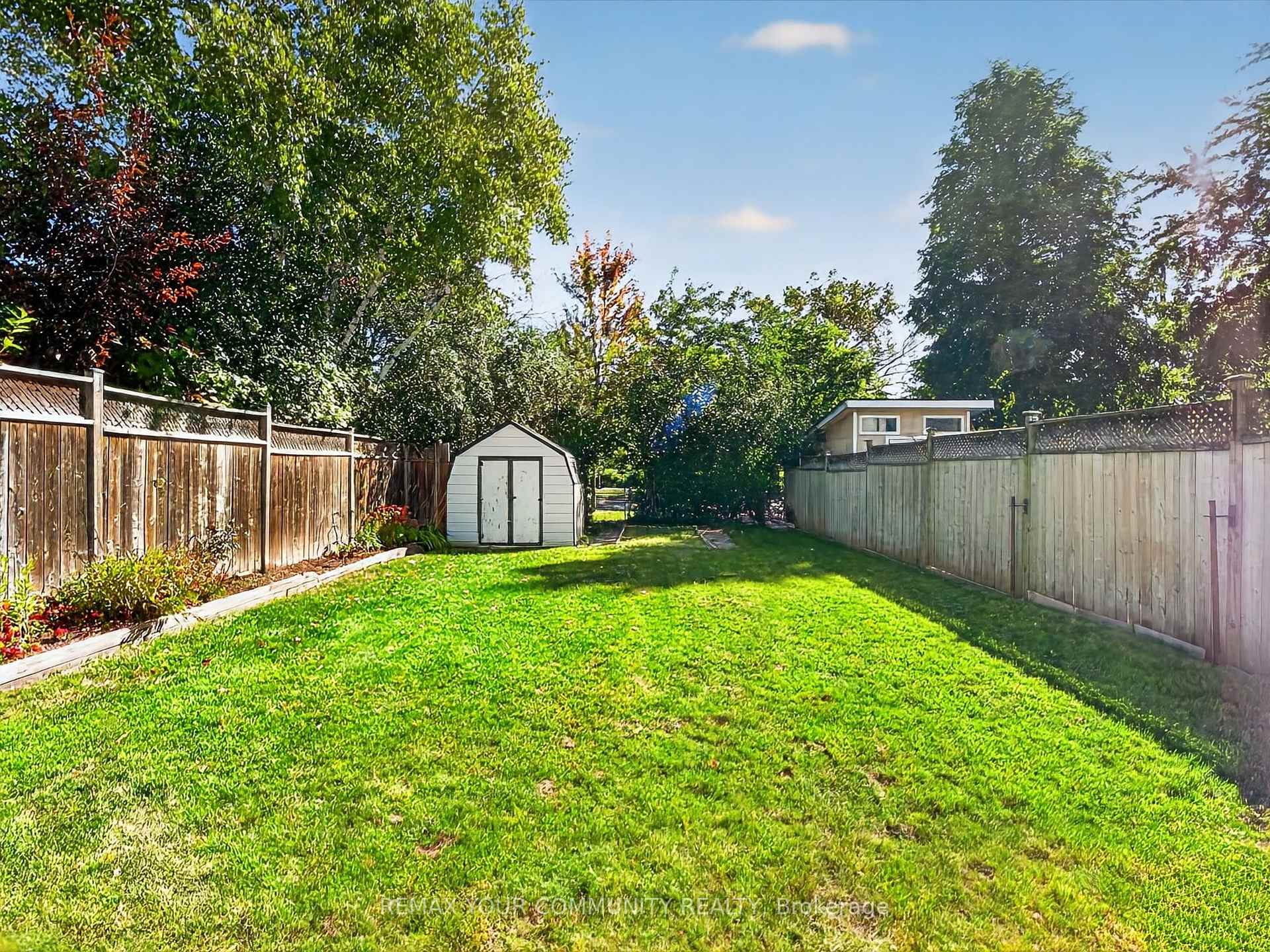 Photo 39 of 37 Coxworth Crescent, Scarborough, Malvern — HOMEH