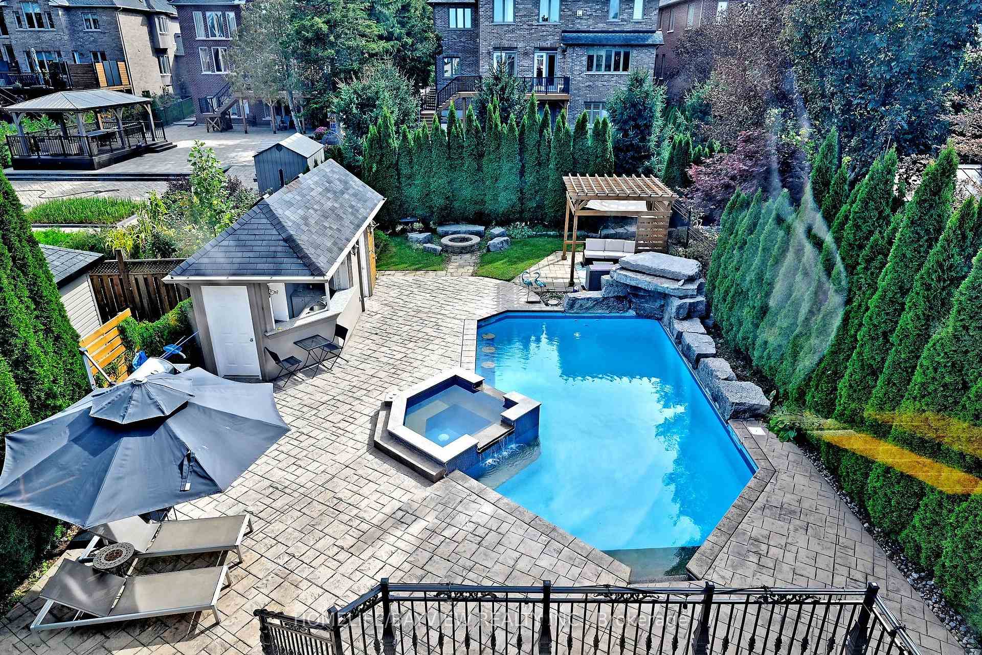 Photo 3 of 59 Vitlor Drive, Richmond Hill, Oak Ridges — HOMEH