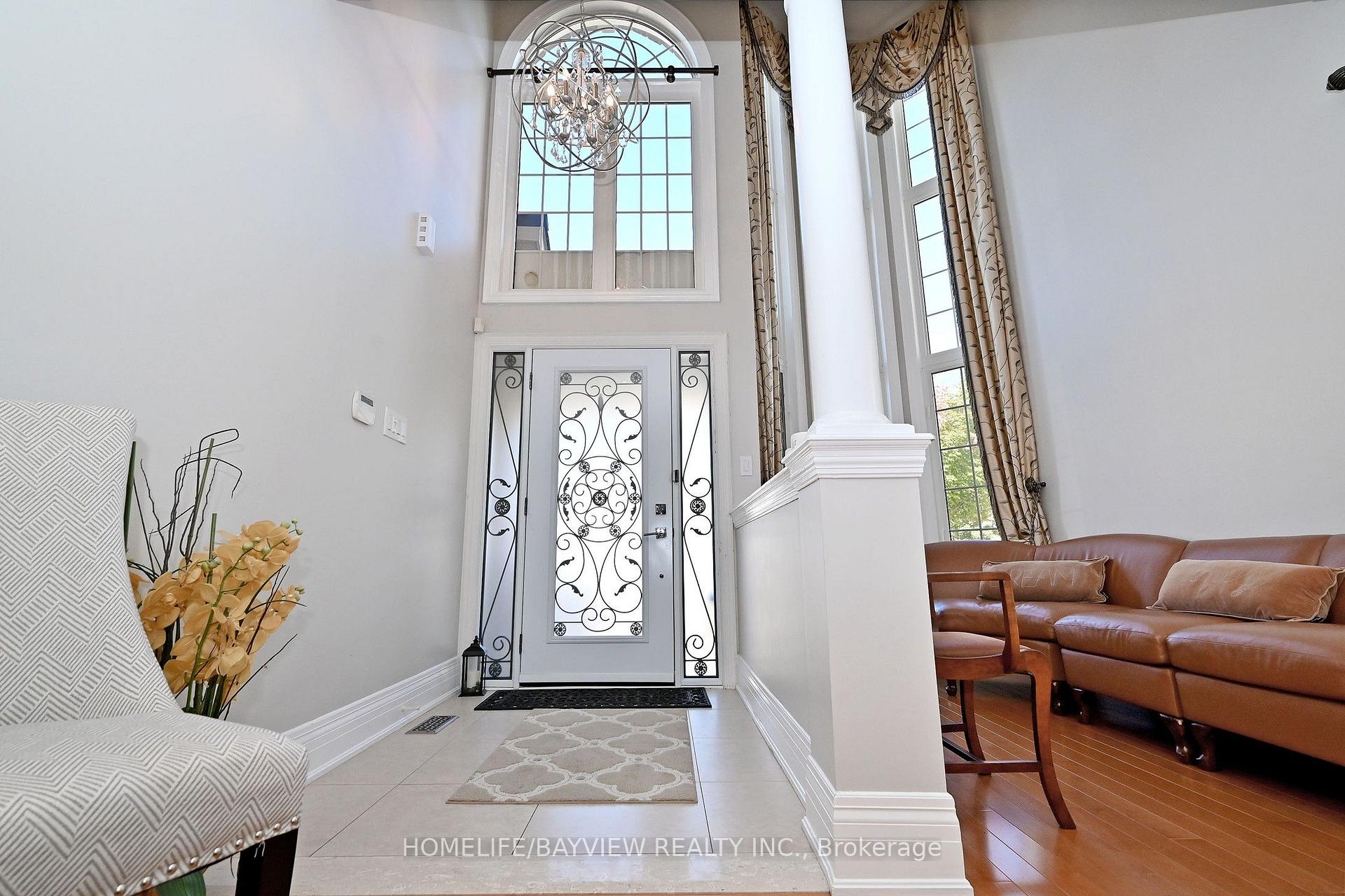 Photo 4 of 59 Vitlor Drive, Richmond Hill, Oak Ridges — HOMEH