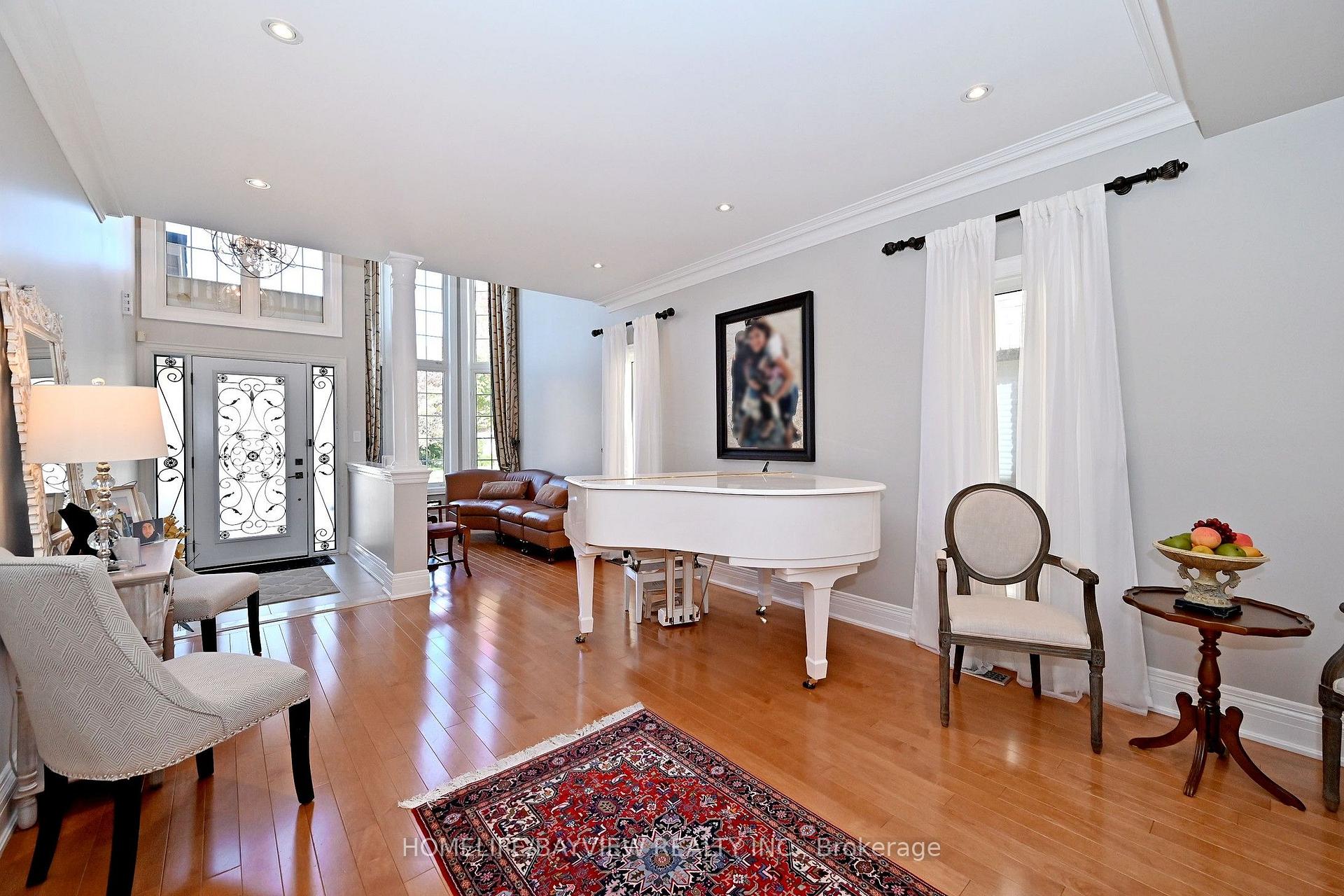 Photo 9 of 59 Vitlor Drive, Richmond Hill, Oak Ridges — HOMEH