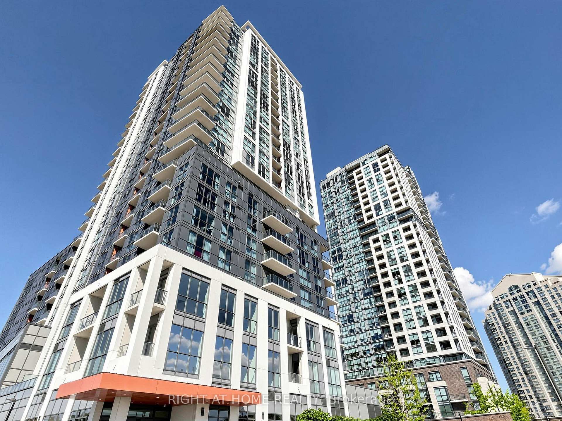 Photo 3 of Unit 607, 50 Thomas Riley Road, Etobicoke, Islington-City Centre West — HOMEH