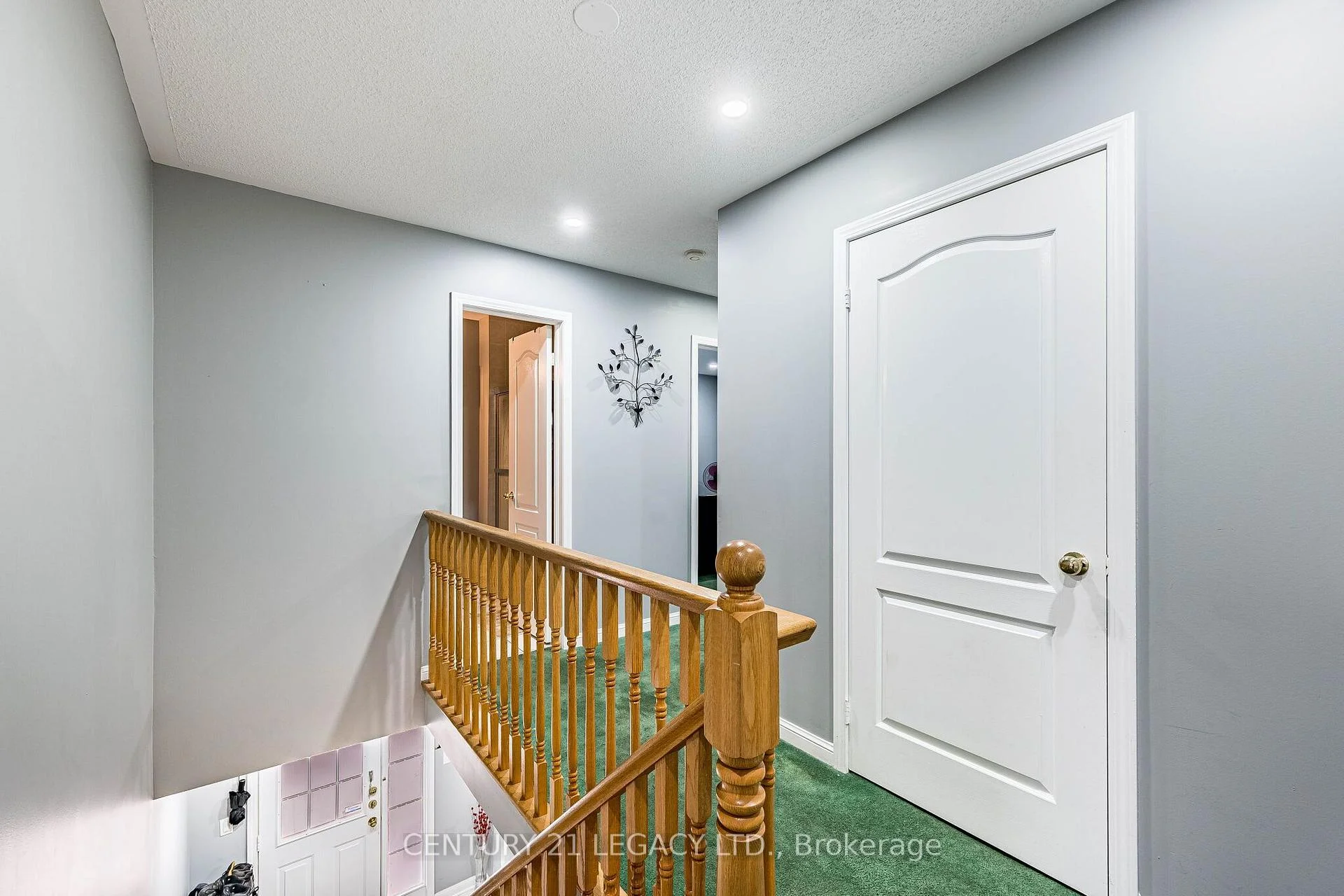 Photo 27 of 64 Narrow Valley Crescent, Brampton, Sandringham-Wellington — HOMEH