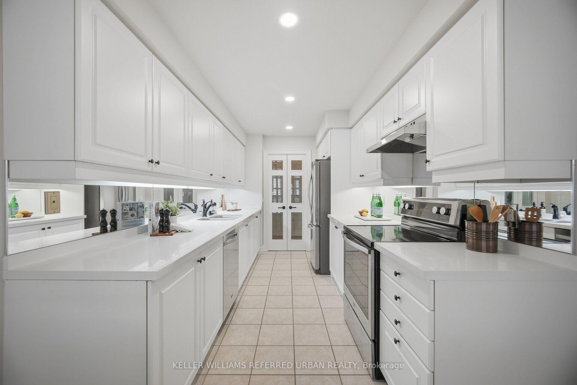Photo 25 of Unit 210, 10 Old Mill Trail, Etobicoke, Kingsway South — HOMEH