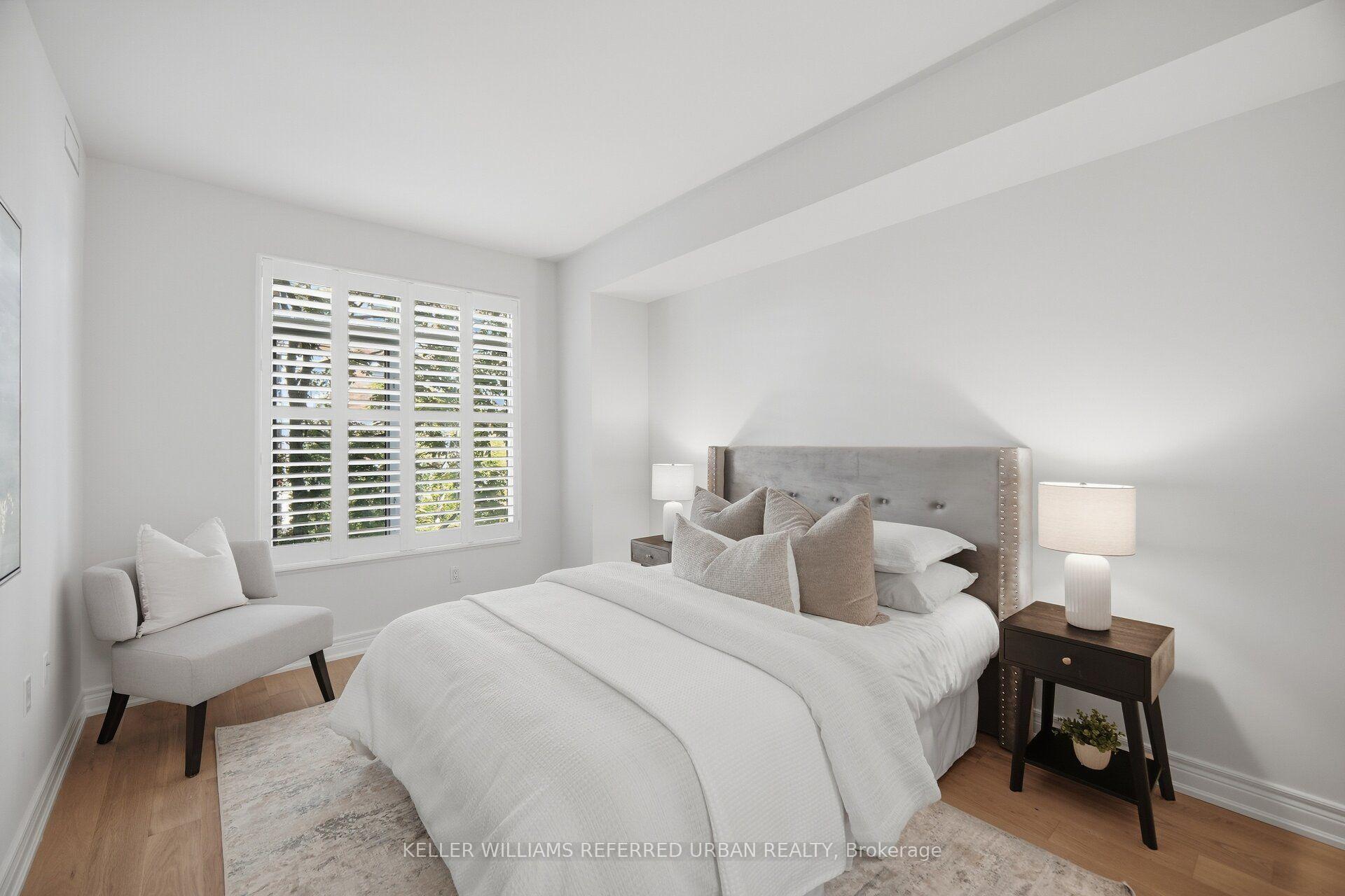 Photo 26 of Unit 210, 10 Old Mill Trail, Etobicoke, Kingsway South — HOMEH