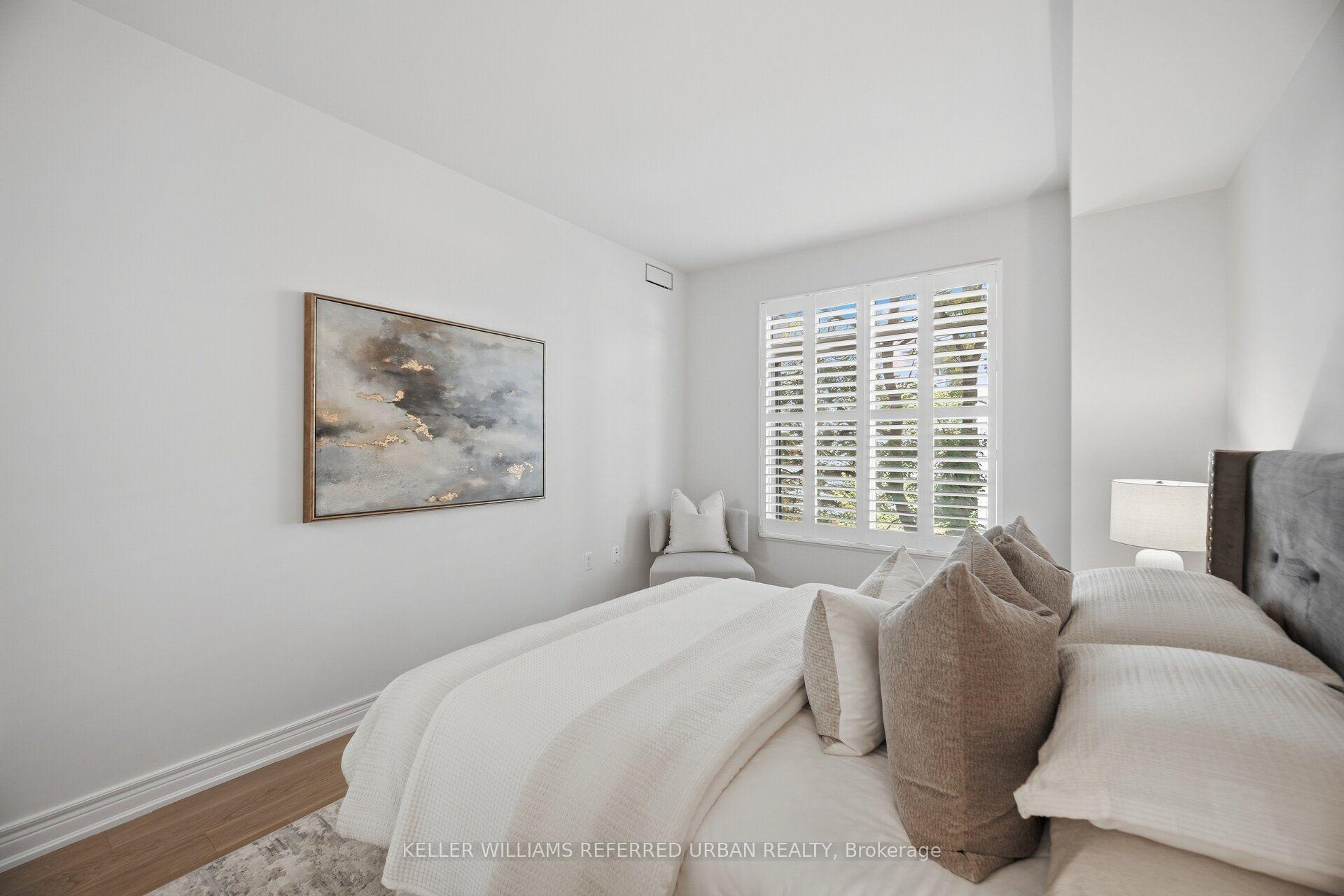 Photo 27 of Unit 210, 10 Old Mill Trail, Etobicoke, Kingsway South — HOMEH