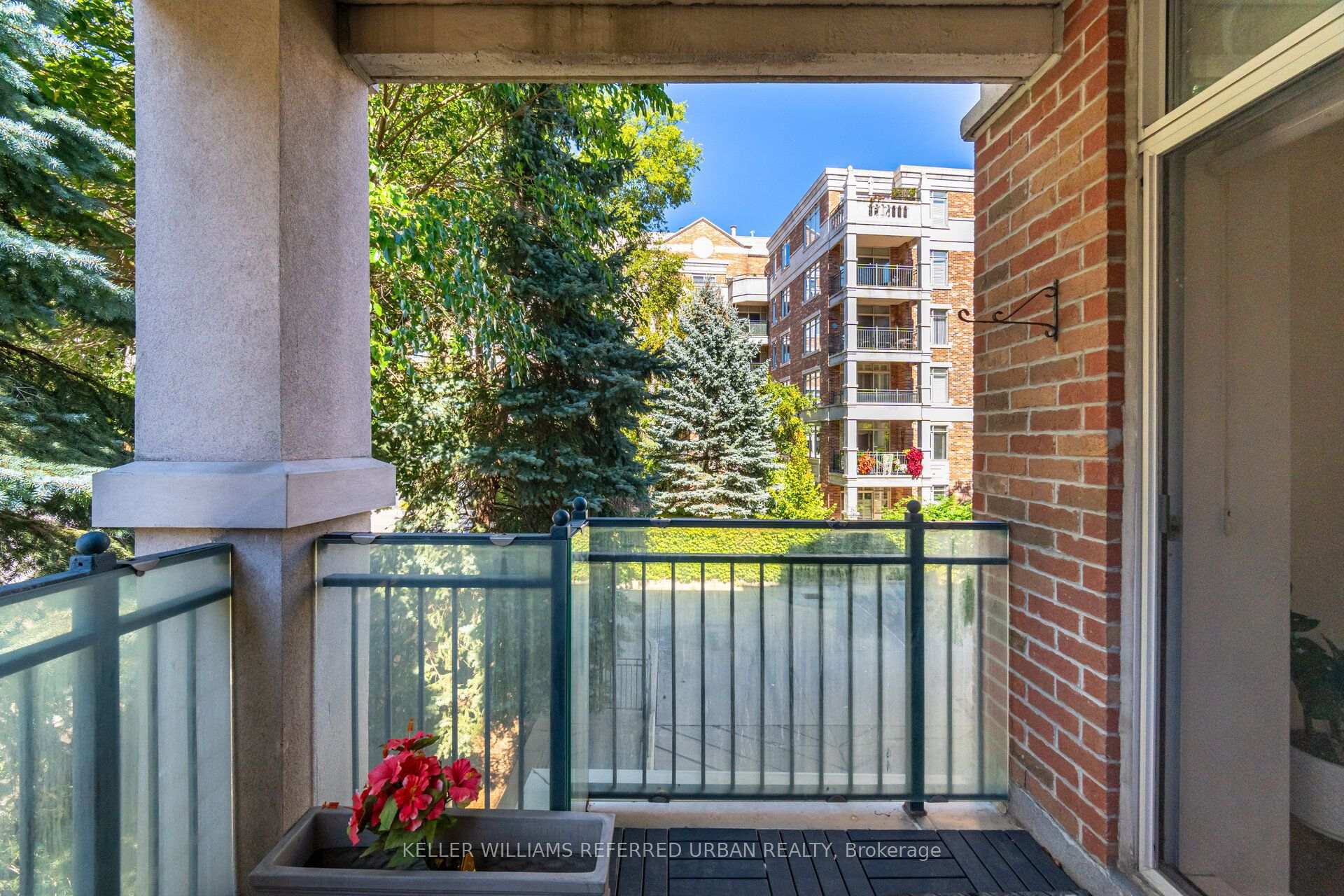 Photo 41 of Unit 210, 10 Old Mill Trail, Etobicoke, Kingsway South — HOMEH