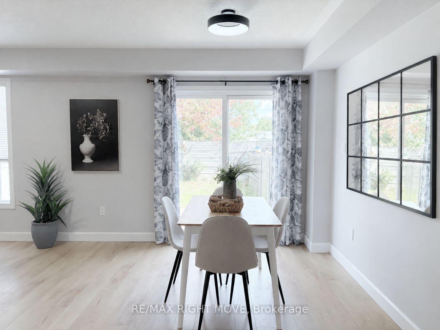 Photo 10 of 40 Michelle Drive, Orillia — HOMEH