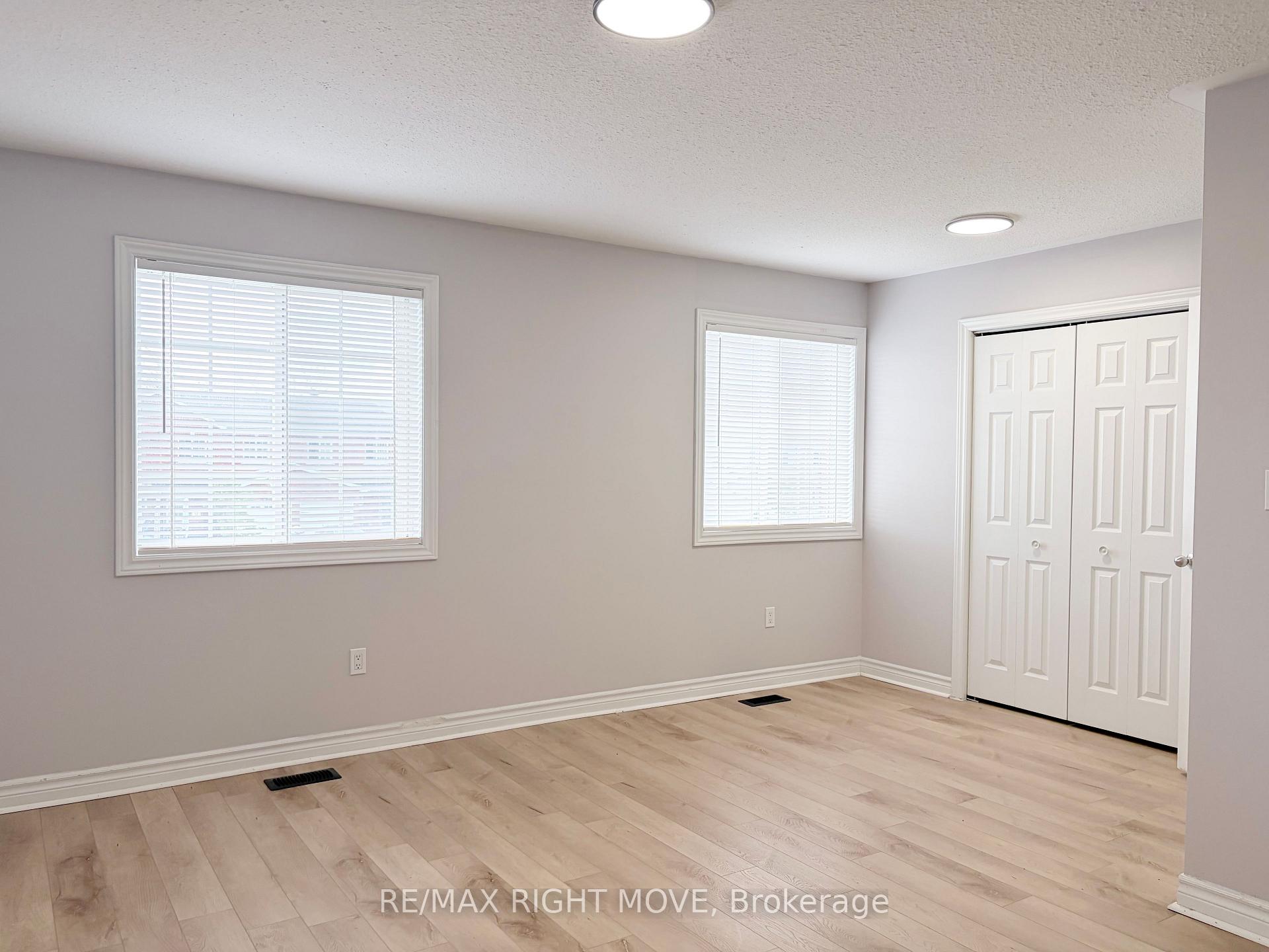 Photo 13 of 40 Michelle Drive, Orillia — HOMEH