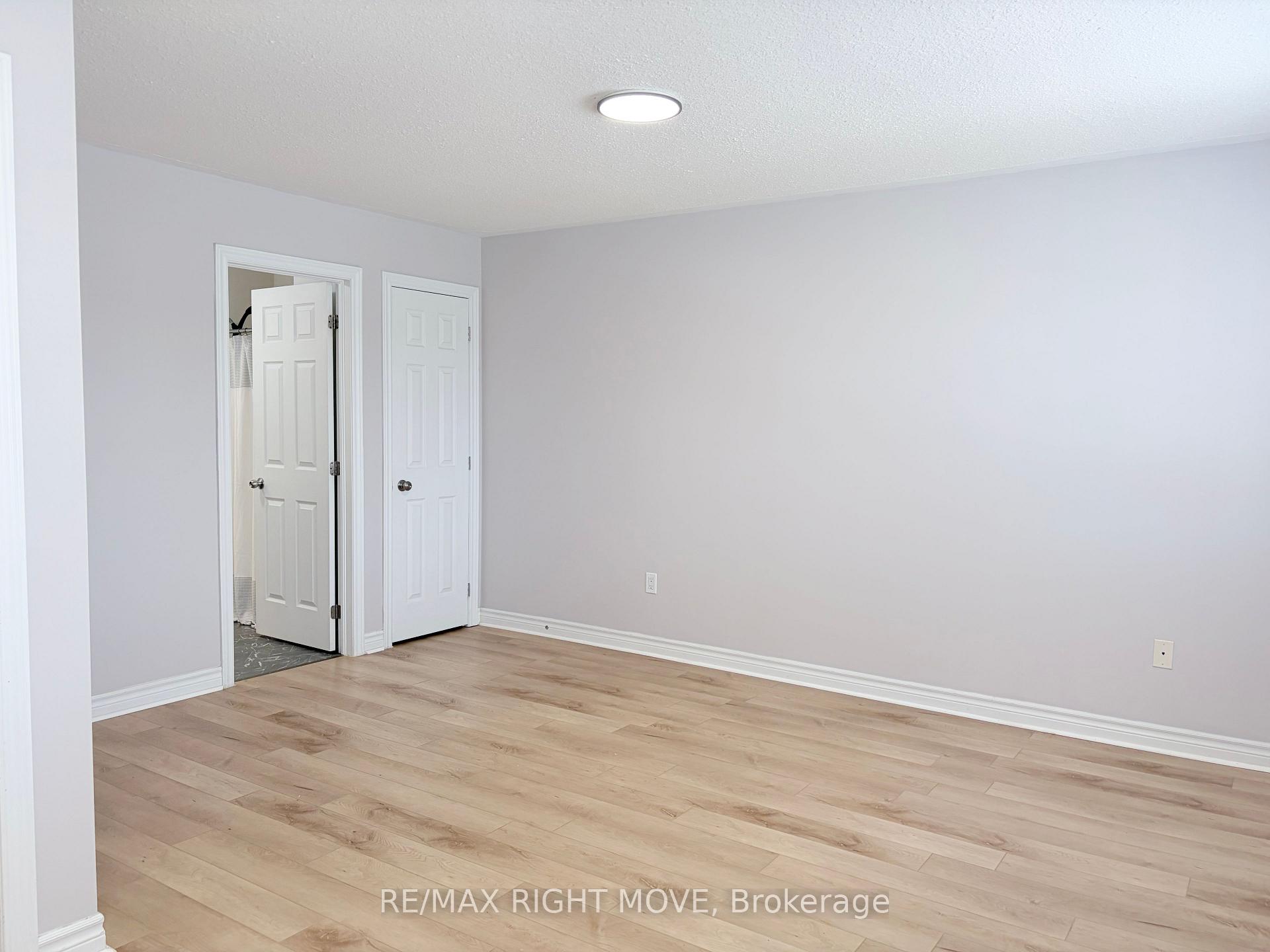 Photo 14 of 40 Michelle Drive, Orillia — HOMEH