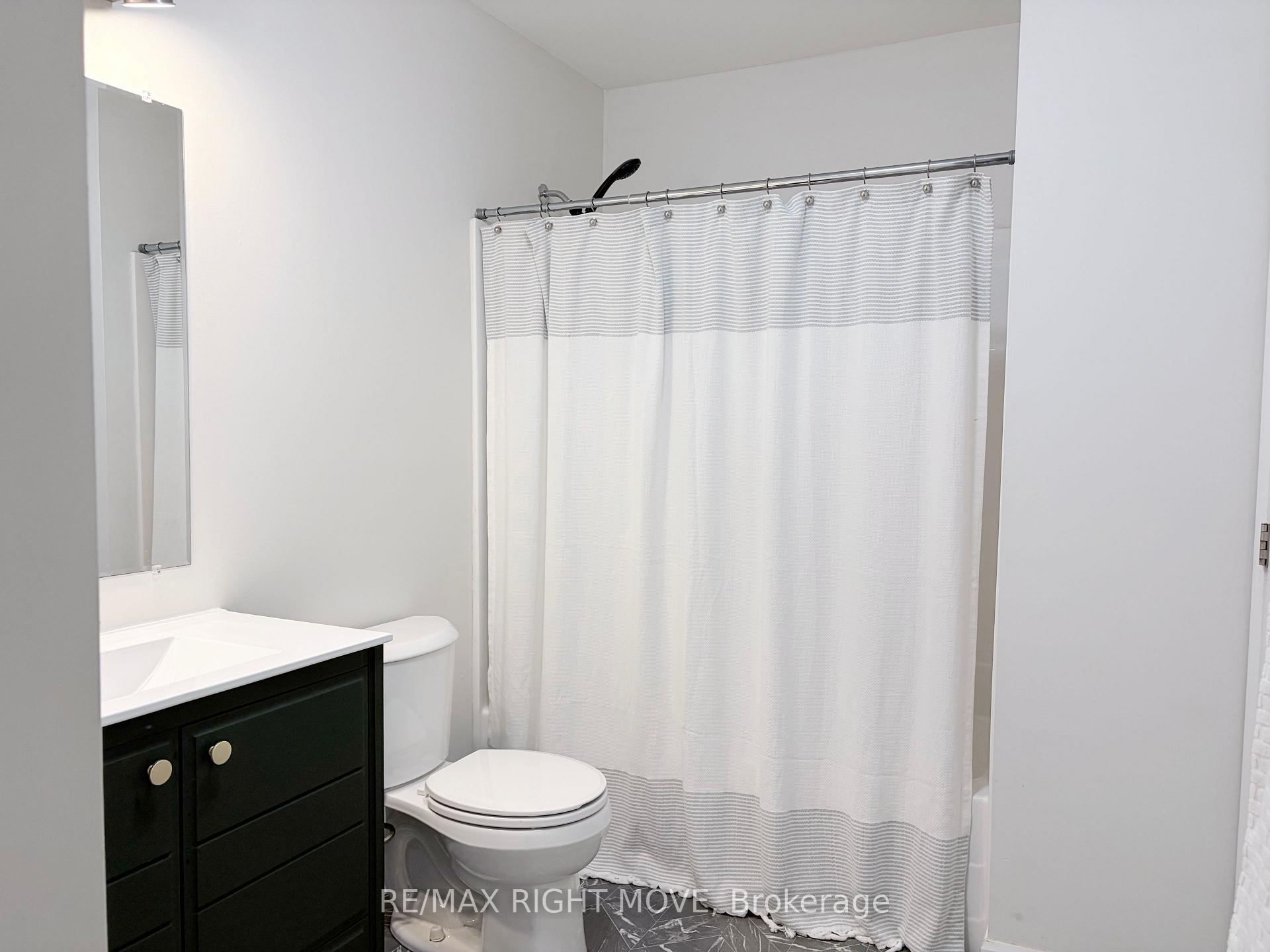 Photo 20 of 40 Michelle Drive, Orillia — HOMEH